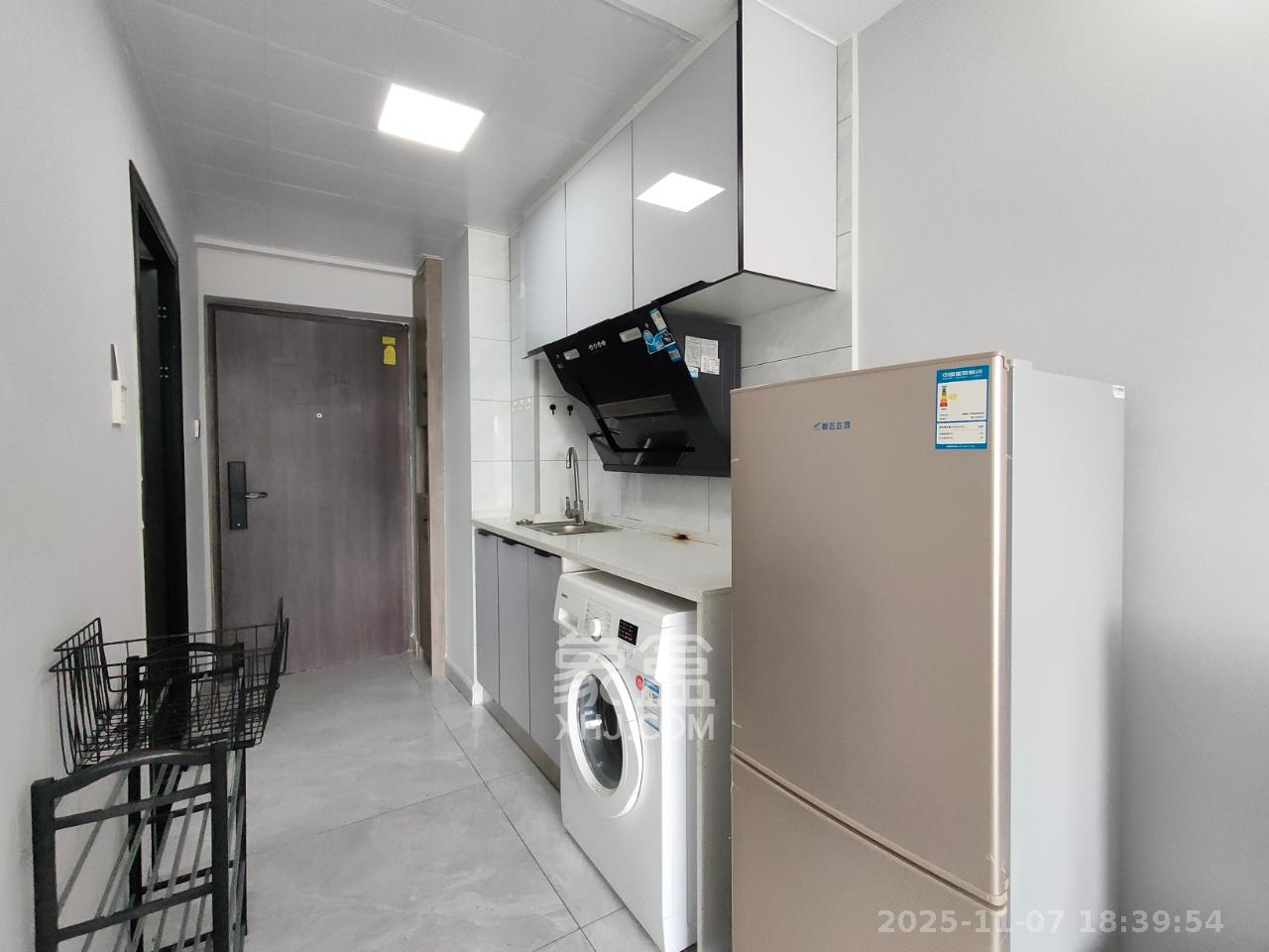 龙湖湘江星座（祺鑫星座公寓）  1室0厅0卫    1400.0元/月室内图