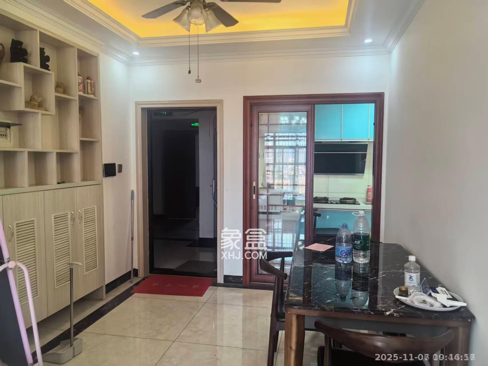 中悦领秀城  3室2厅1卫    1700.0元/月室内图