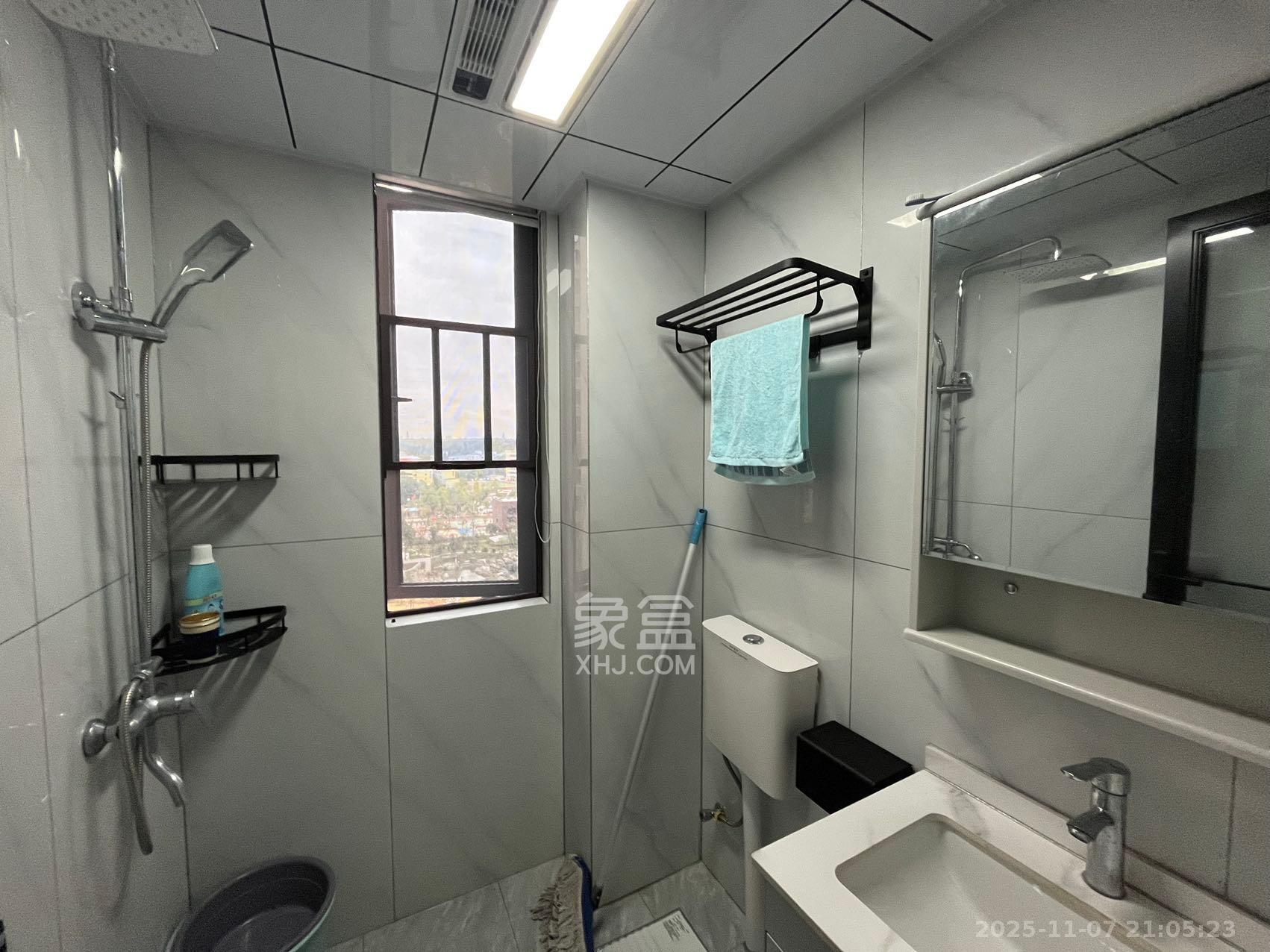 长房明宸府  1室0厅0卫    1800.0元/月