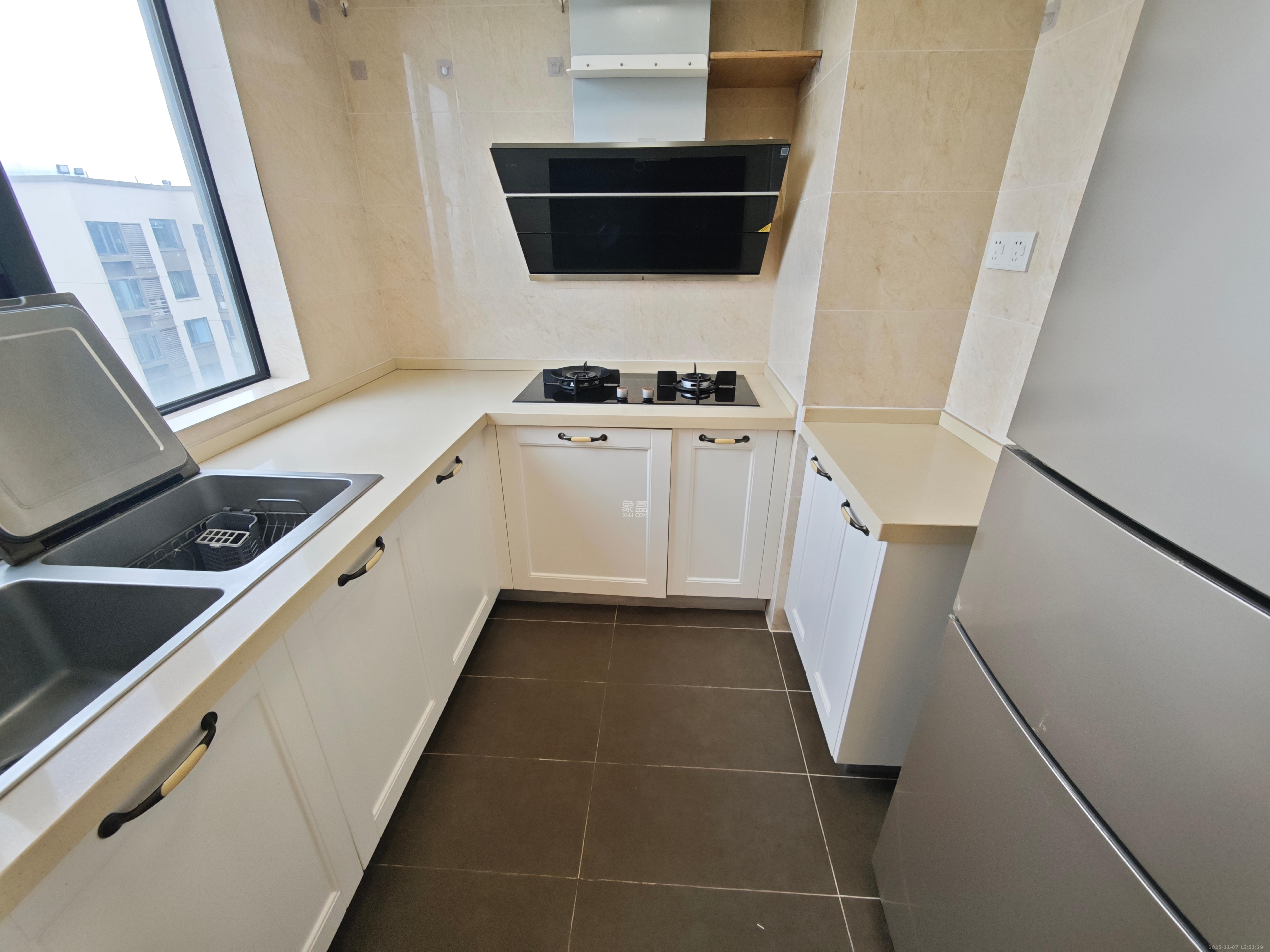 万科魅力之城观澜里  3室2厅1卫    2800.0元/月室内图