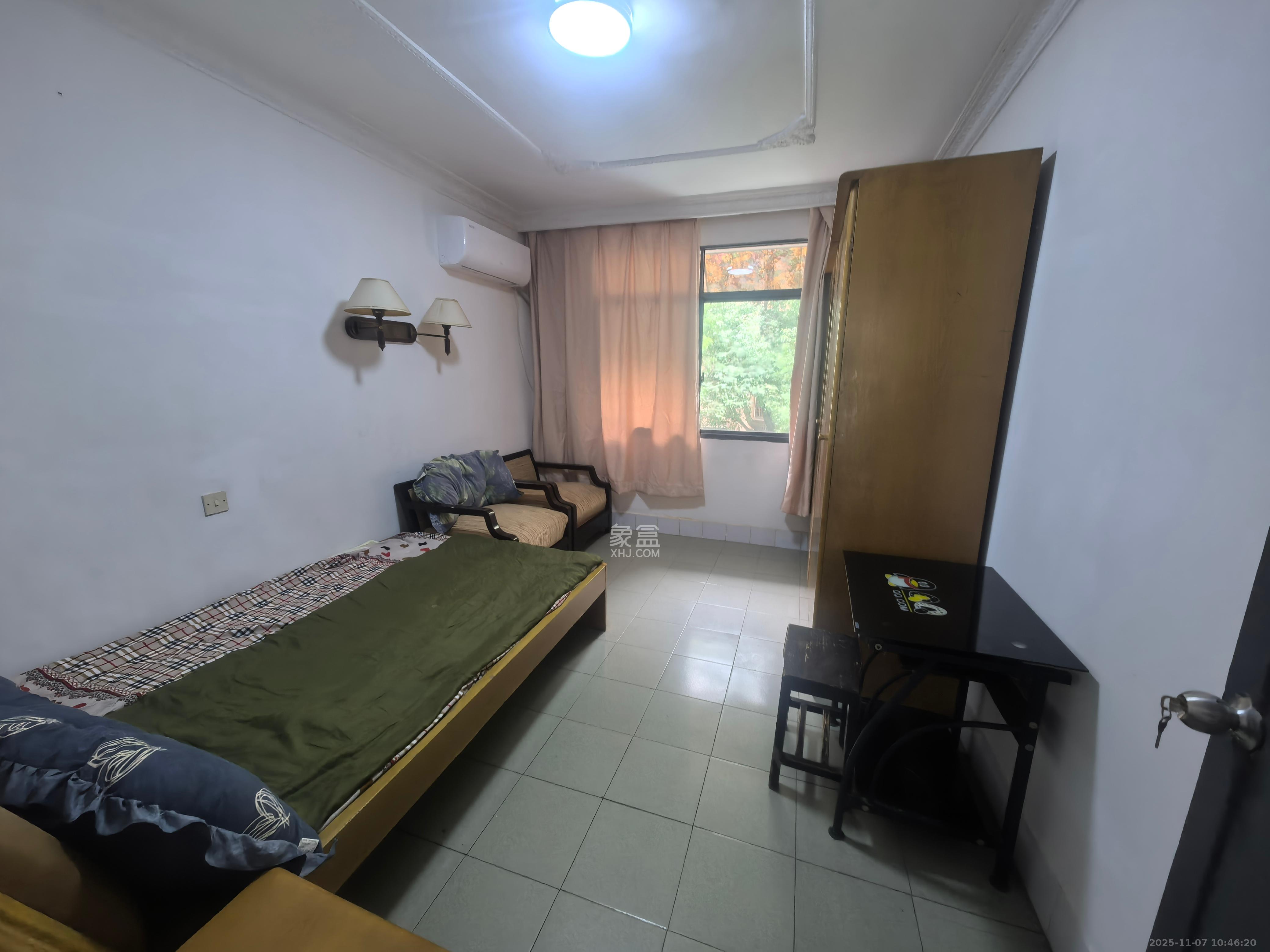 汽制宿舍  2室1厅1卫    1500.0元/月室内图