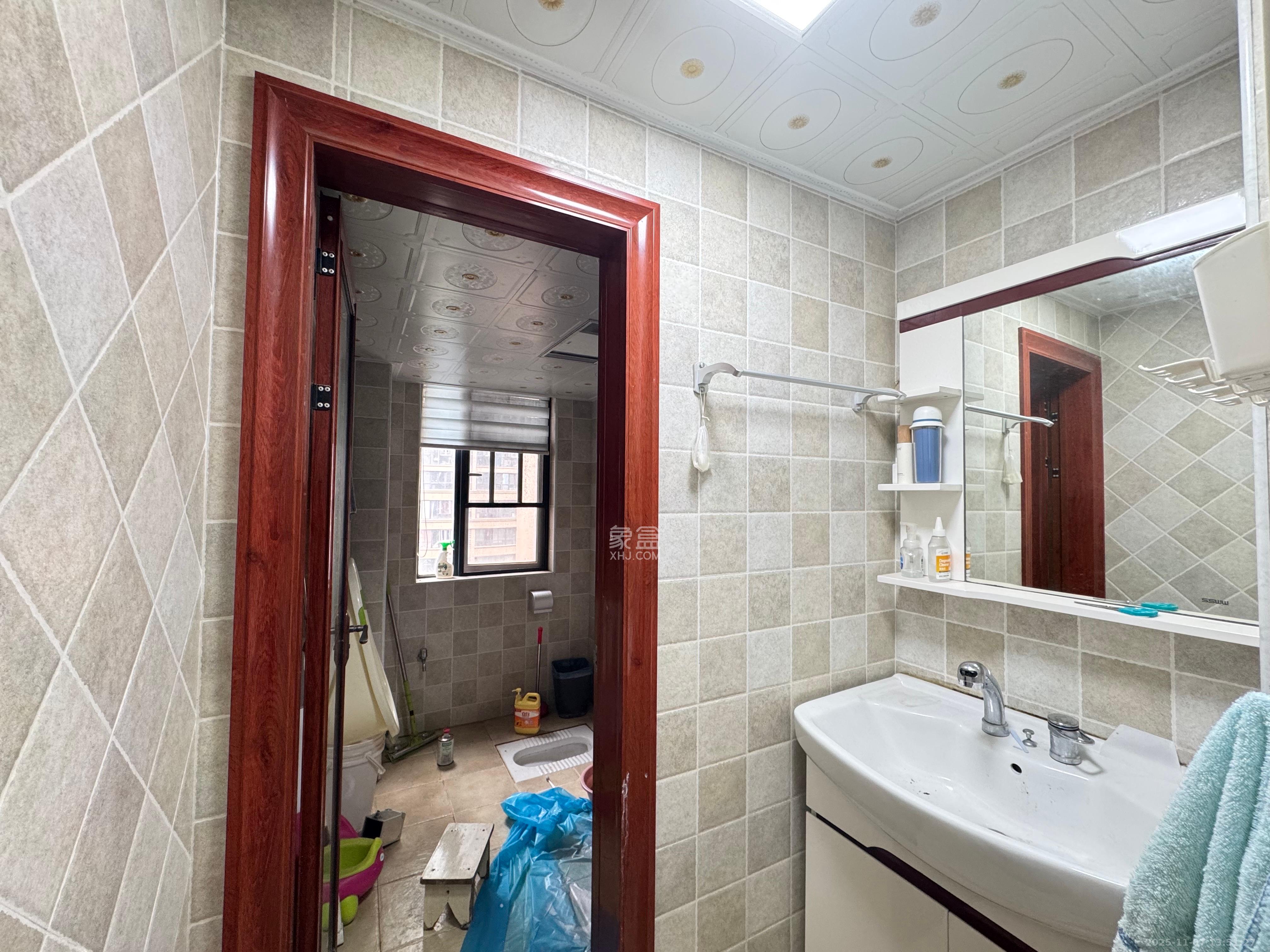 邦盛水岸御园  4室2厅2卫    2000.0元/月室内图