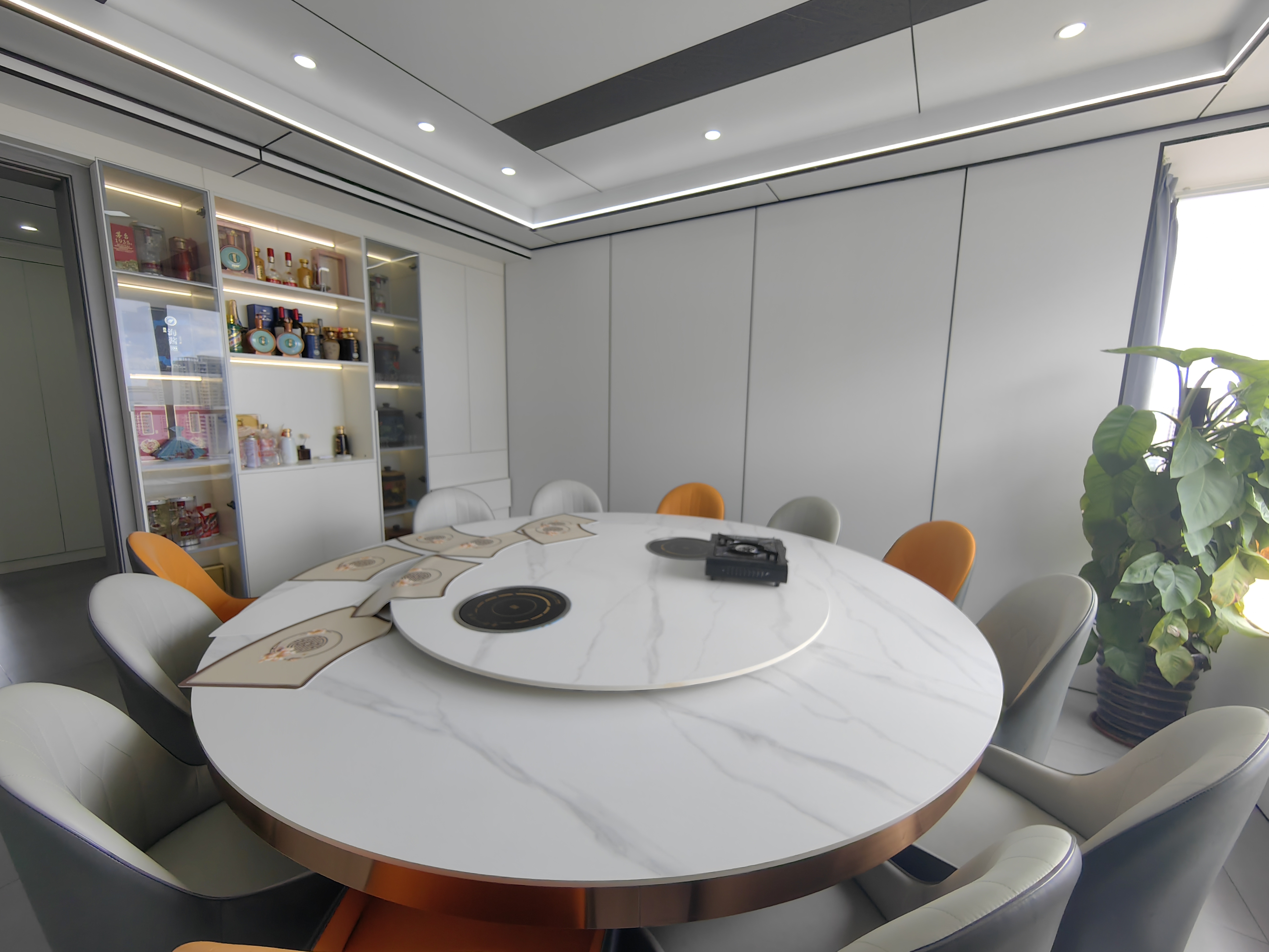 龙泉家园 4室2厅2卫 198.0万 龙泉家园 4室2厅2卫 198.0万室内图