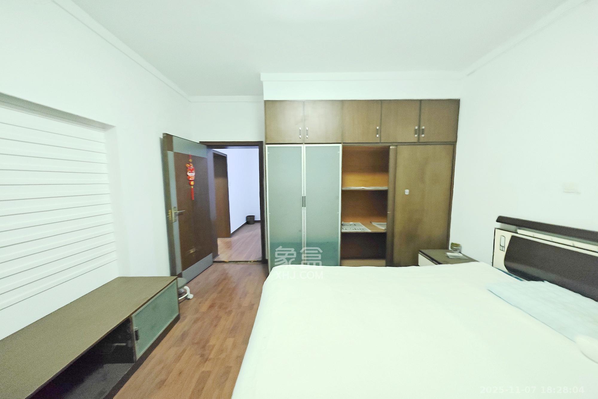 赤岗小区（一二三片）  3室2厅1卫    49.8万卧室