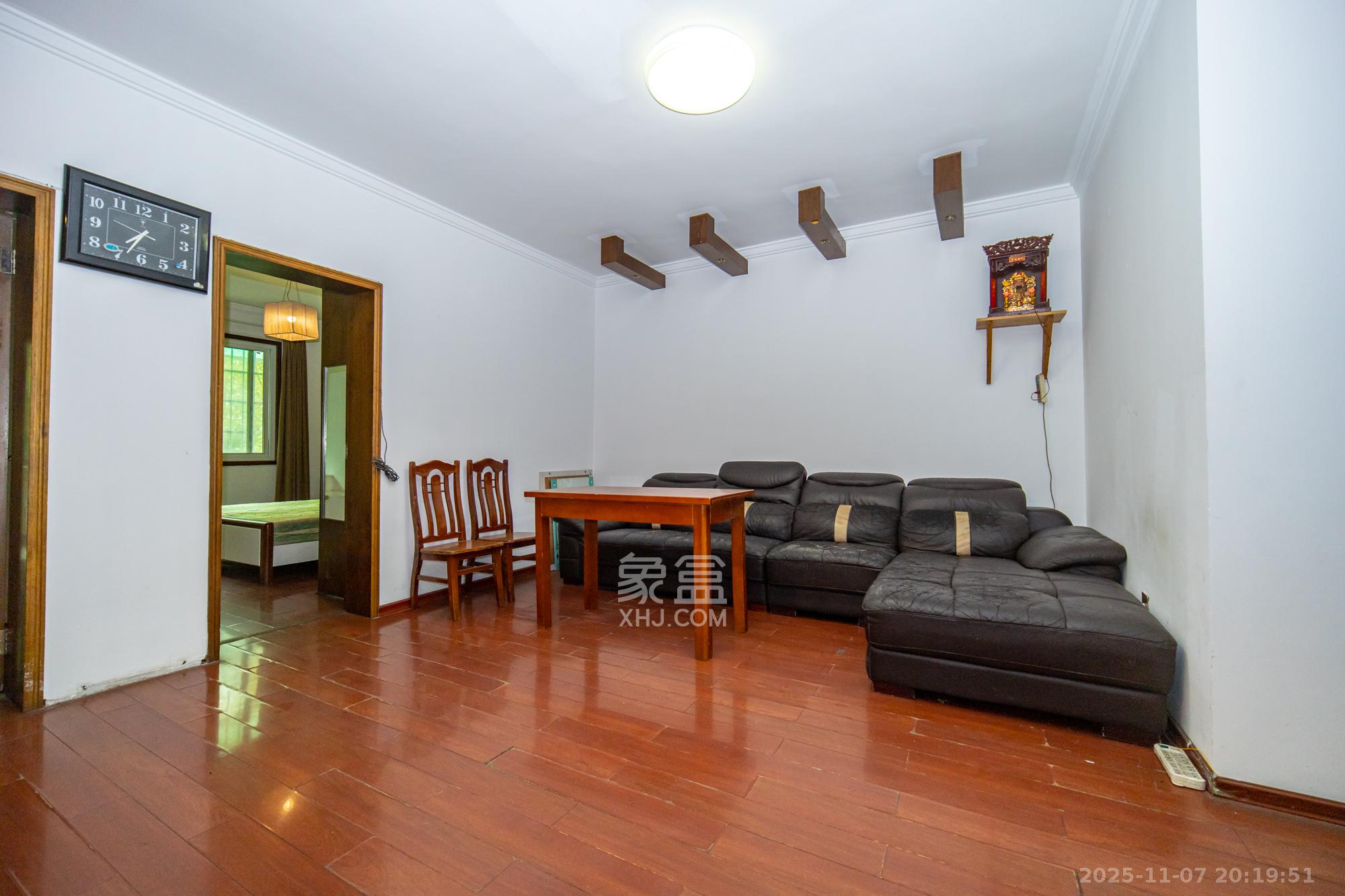 中南汽车世界  2室2厅1卫    29.8万