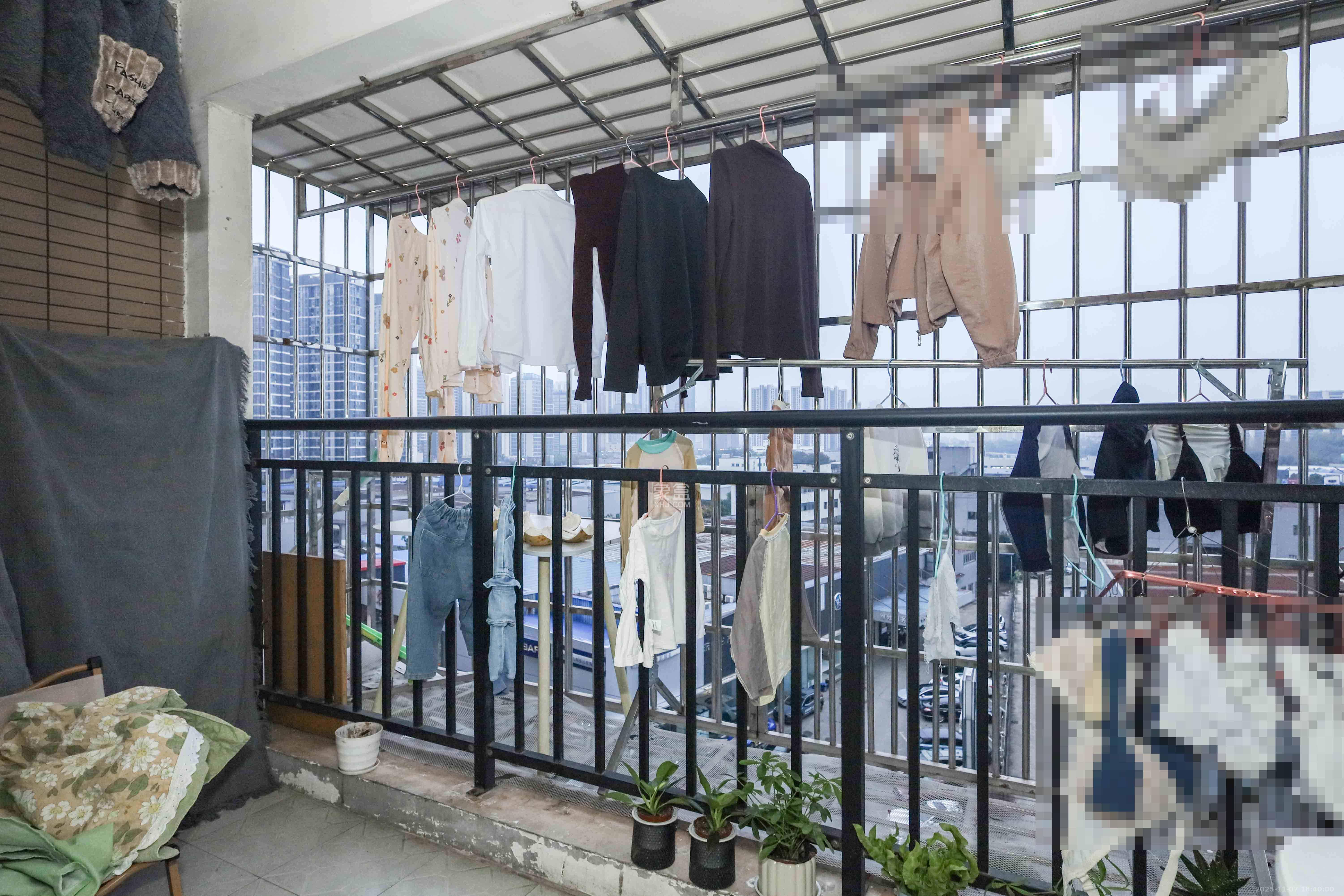 和馨园  2室2厅1卫    56.0万阳台