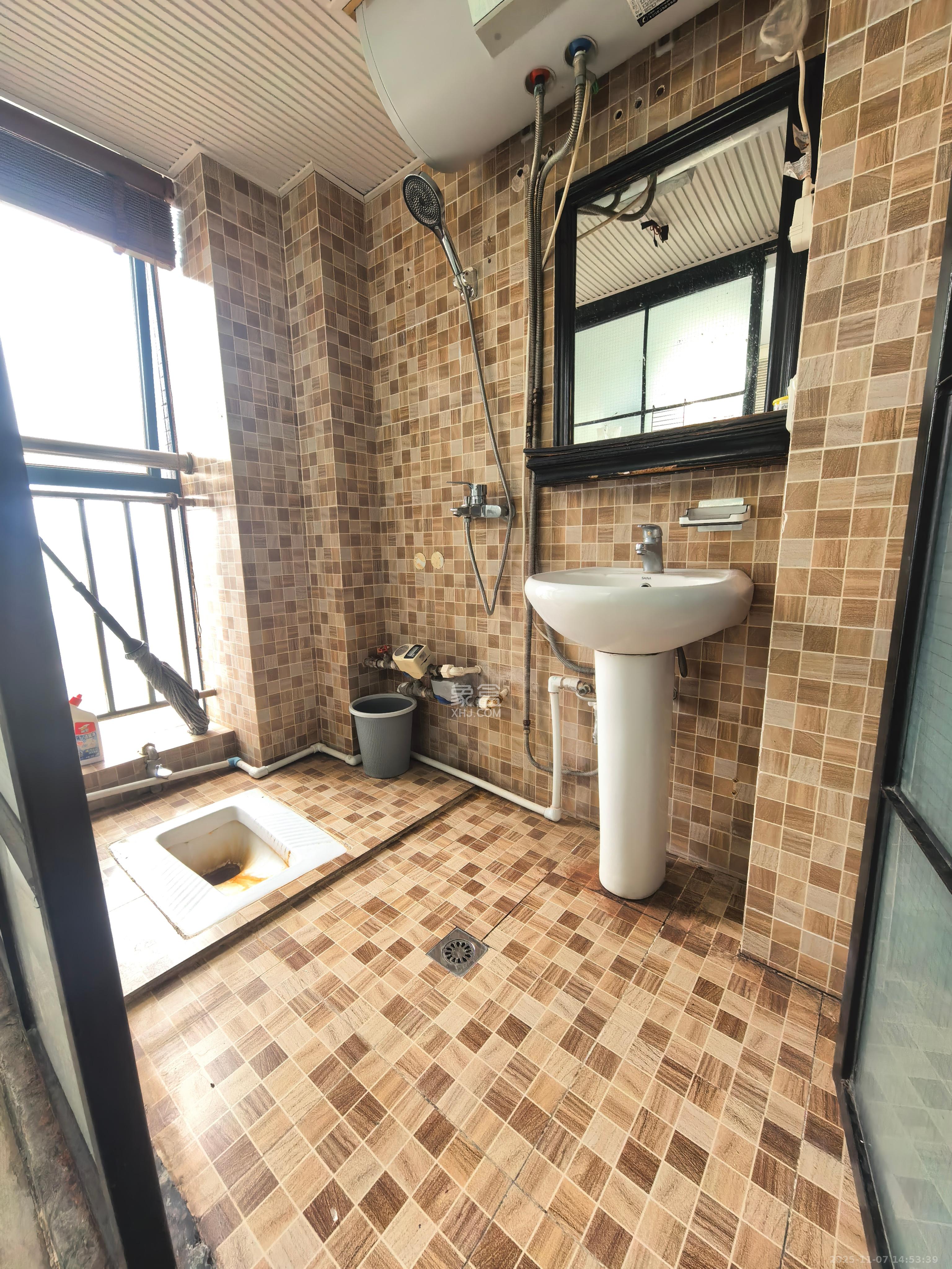 东一国际 1室1厅1卫 1600.0元/月 东一国际 1室1厅1卫 1600.0元/月室内图