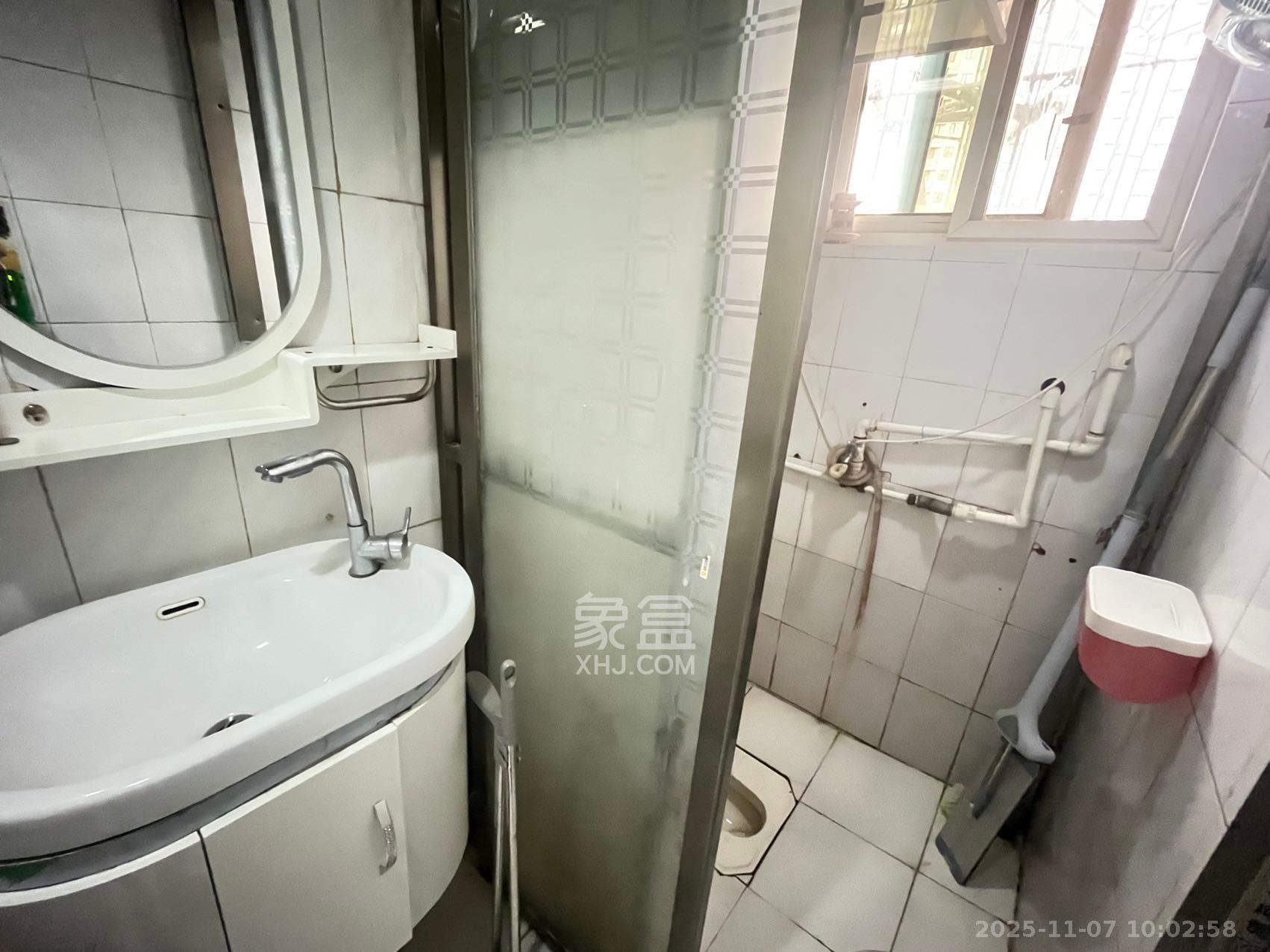 御景龙城  1室1厅1卫    1300.0元/月室内图