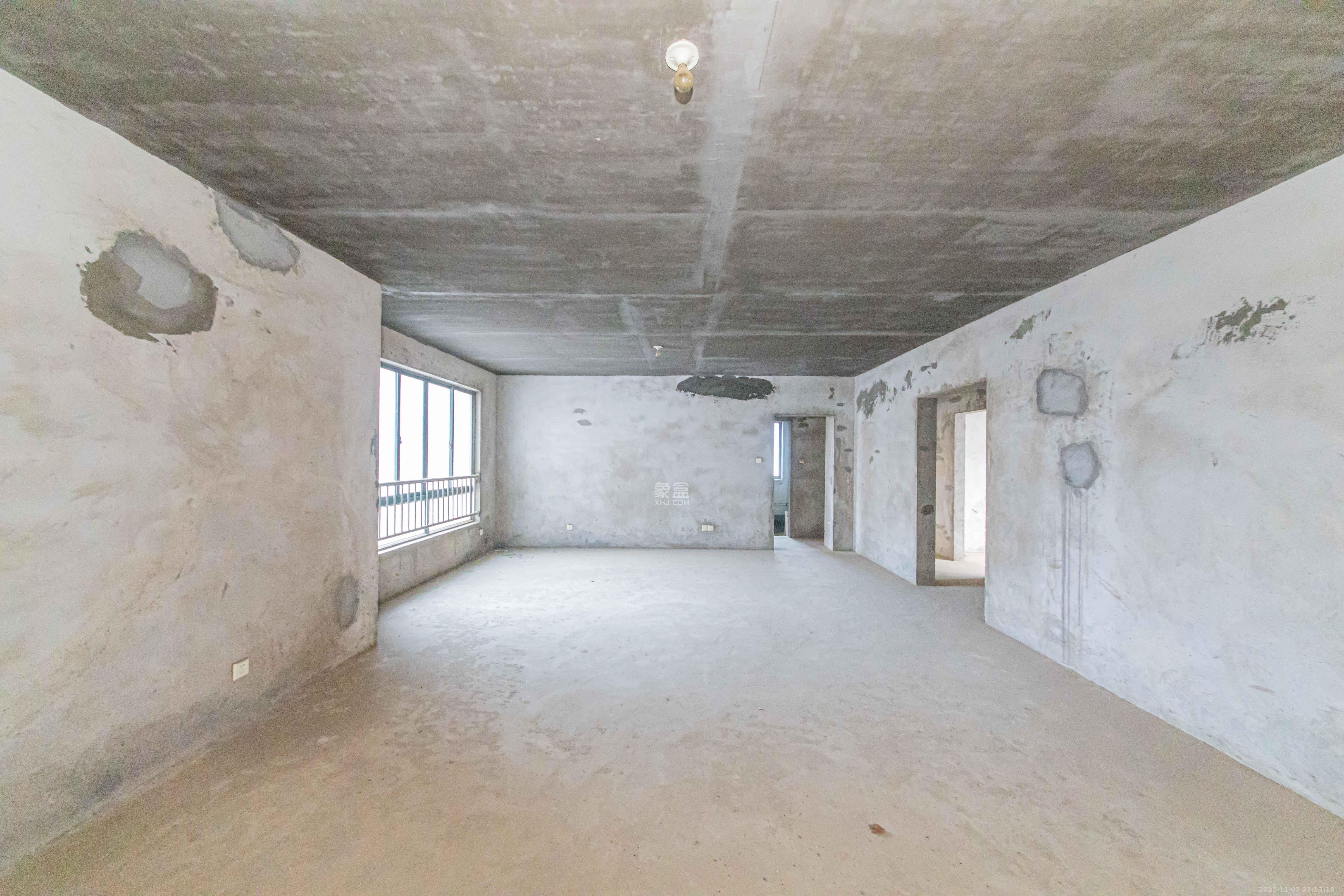 保利花园  3室2厅2卫    123.0万