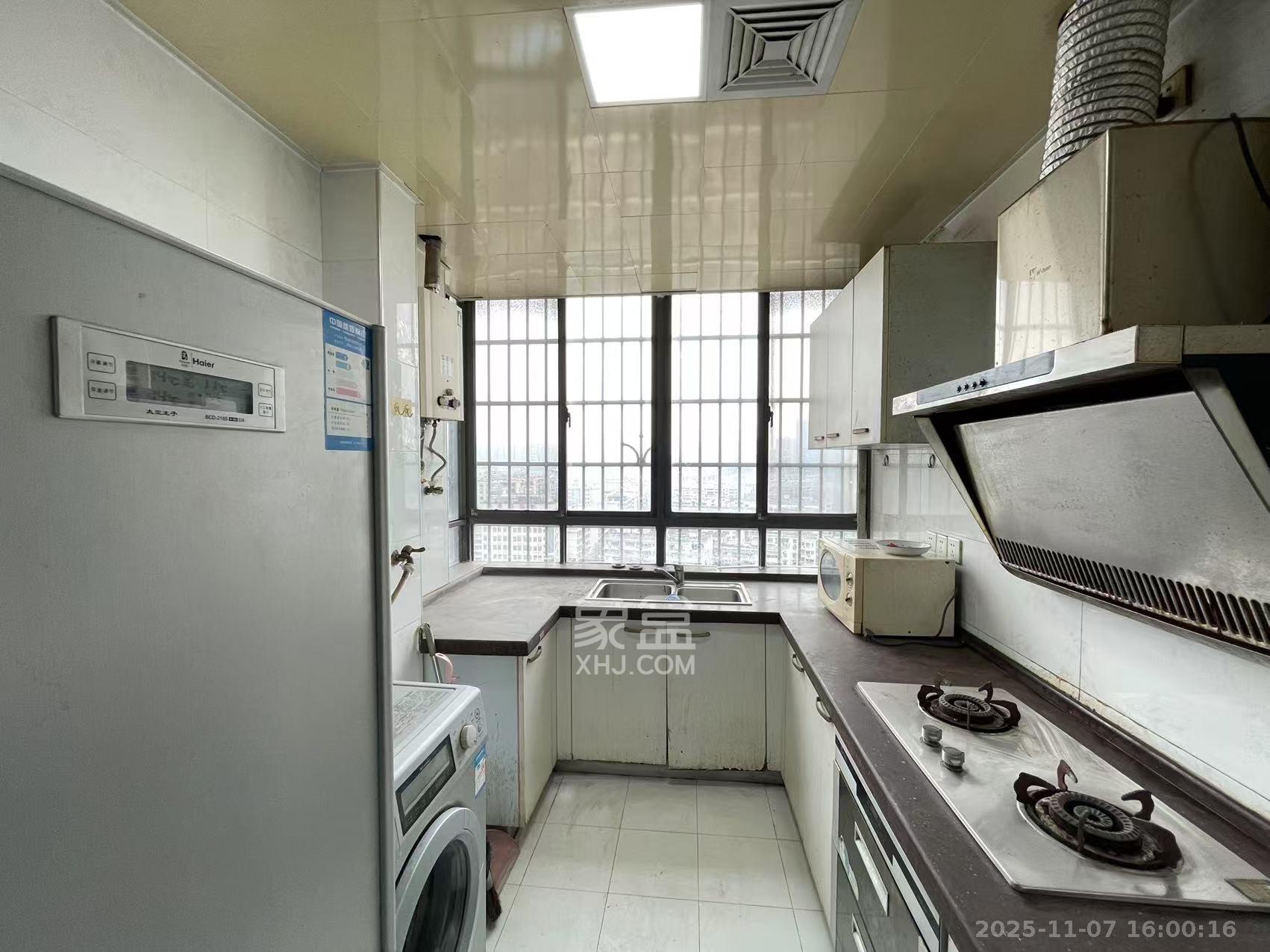 广盛华苑  3室1厅1卫    2000.0元/月室内图