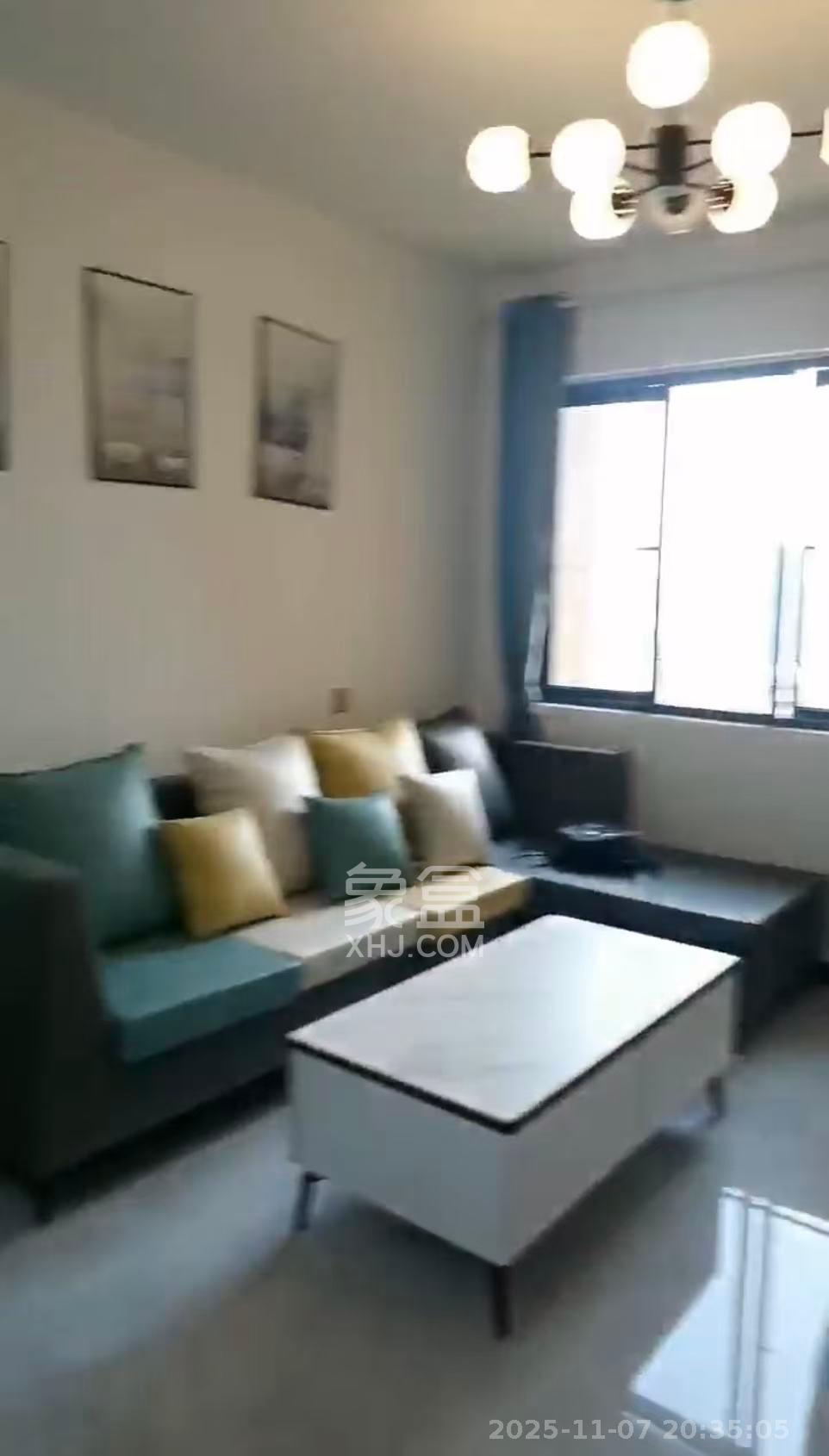 荣盛花语书苑 2室2厅1卫 2200.0元/月 荣盛花语书苑 2室2厅1卫 2200.0元/月室内图