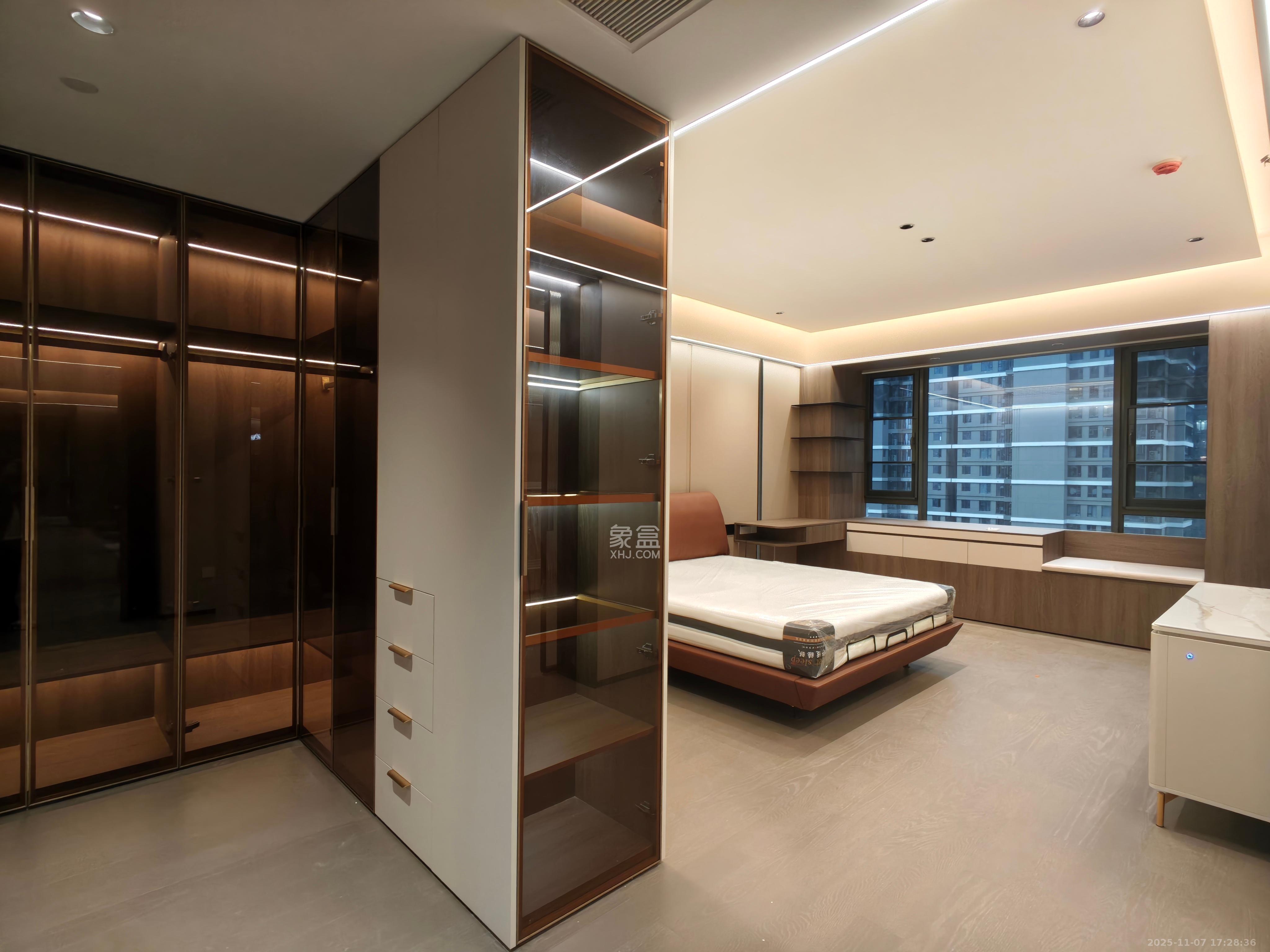 旭辉铂悦湘江 4室2厅4卫 20000.0元/月 旭辉铂悦湘江 4室2厅4卫 20000.0元/月室内图