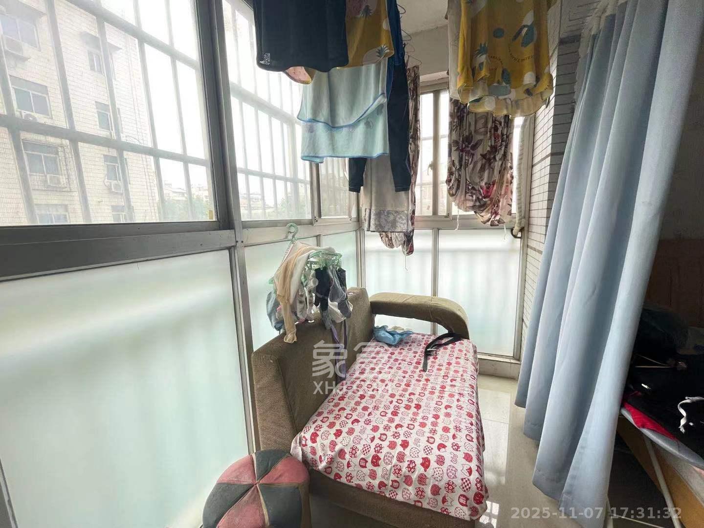 星典时代 2室2厅1卫 2300.0元/月 星典时代 2室2厅1卫 2300.0元/月室内图