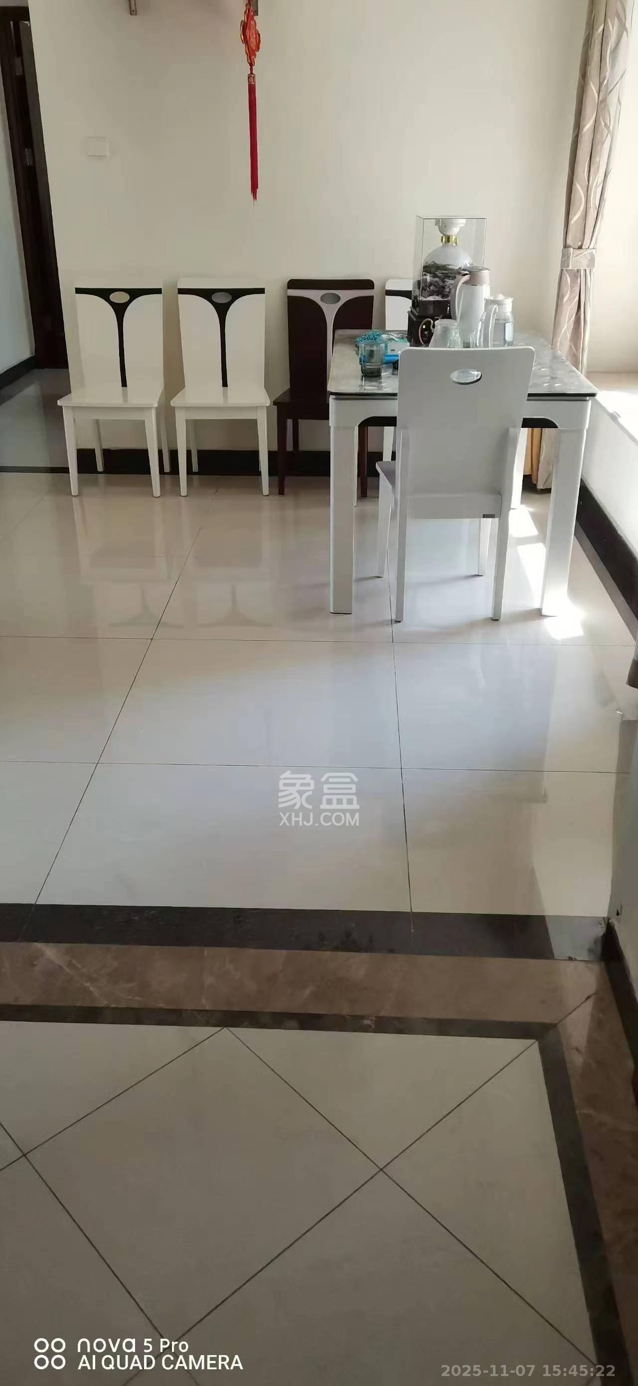 恒大绿洲  3室2厅2卫    2100.0元/月室内图