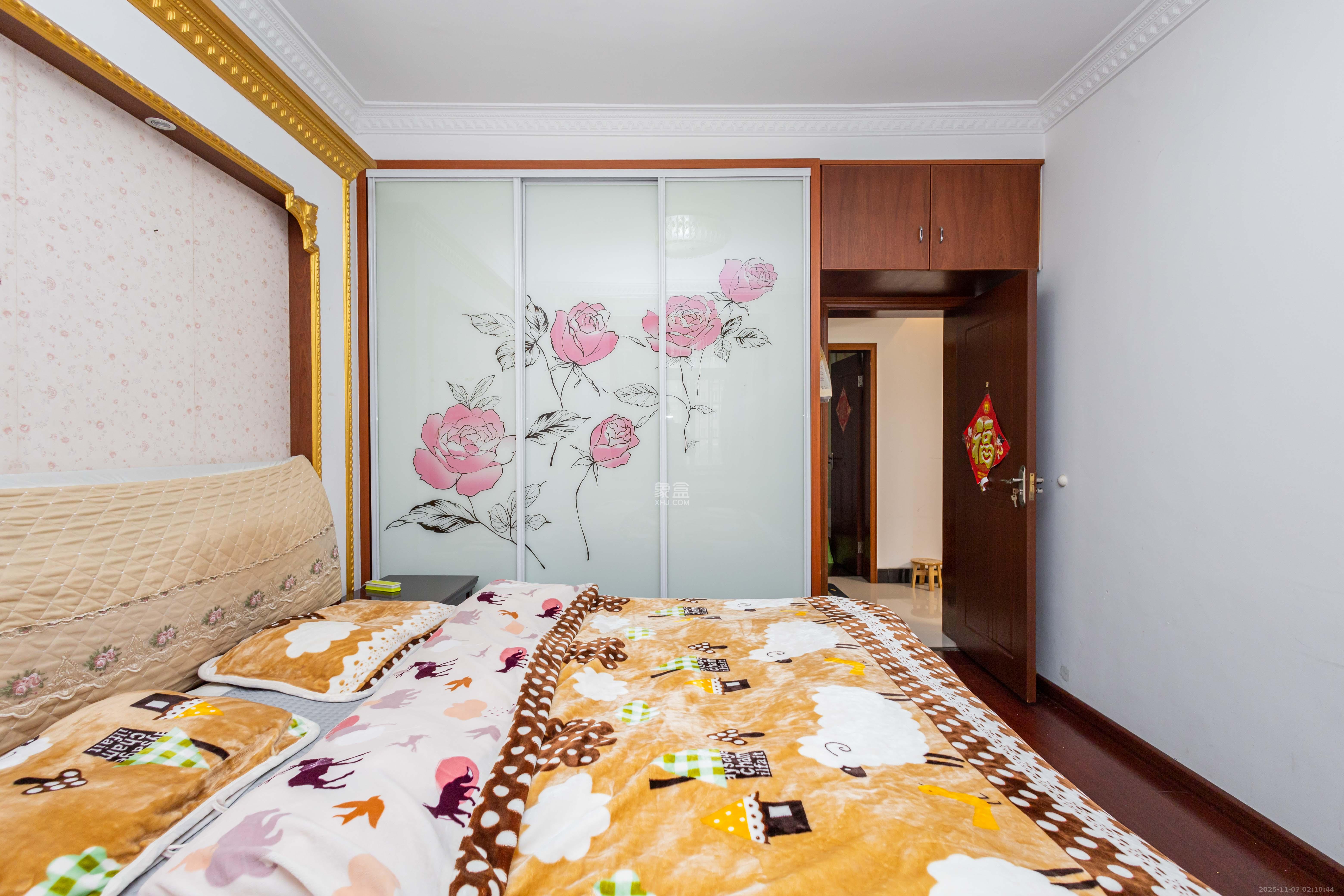 星城国际  1室2厅2卫    48.8万卧室