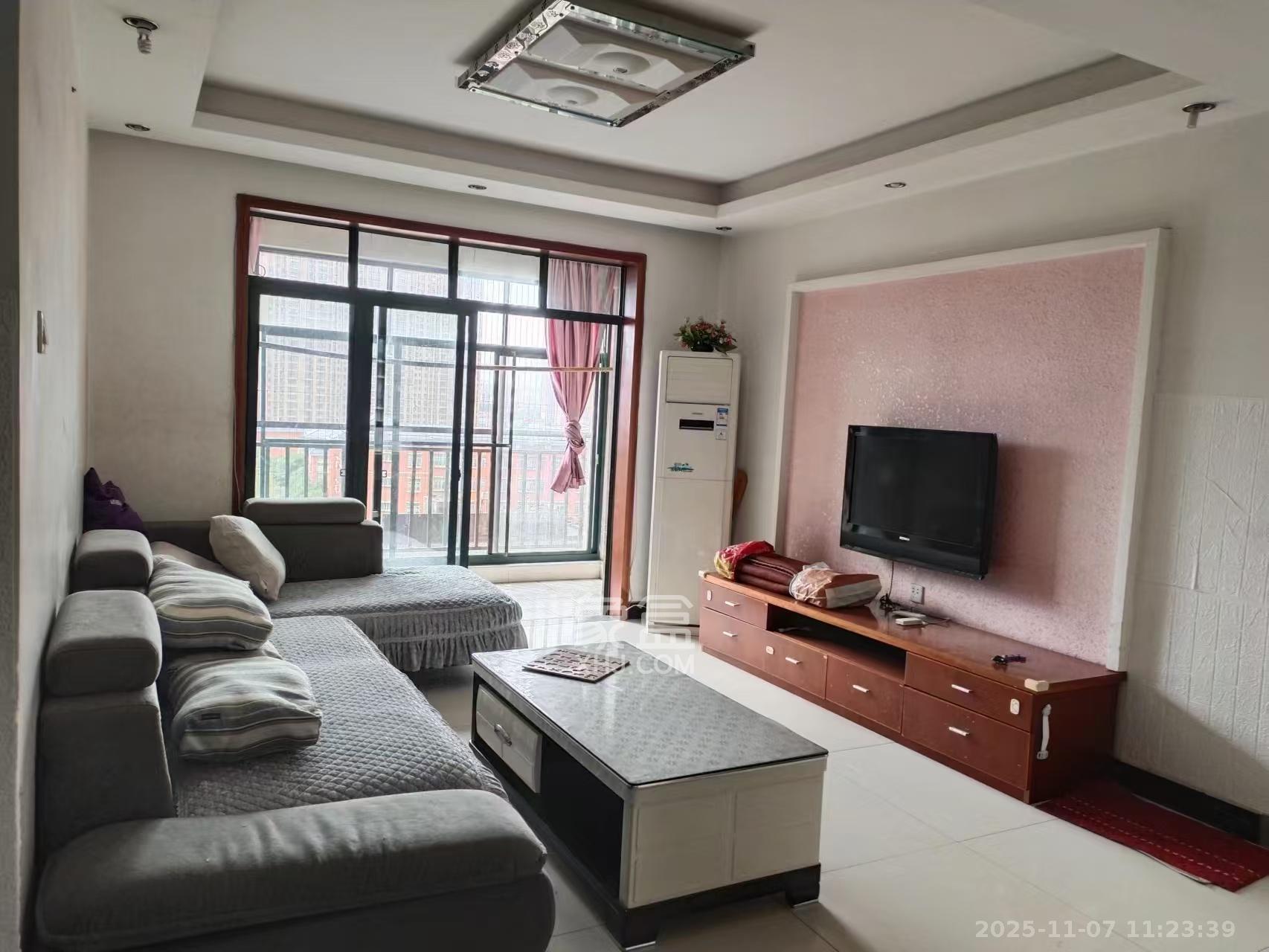 圆梦完美生活 2室2厅1卫 1500.0元/月 圆梦完美生活 2室2厅1卫 1500.0元/月室内图