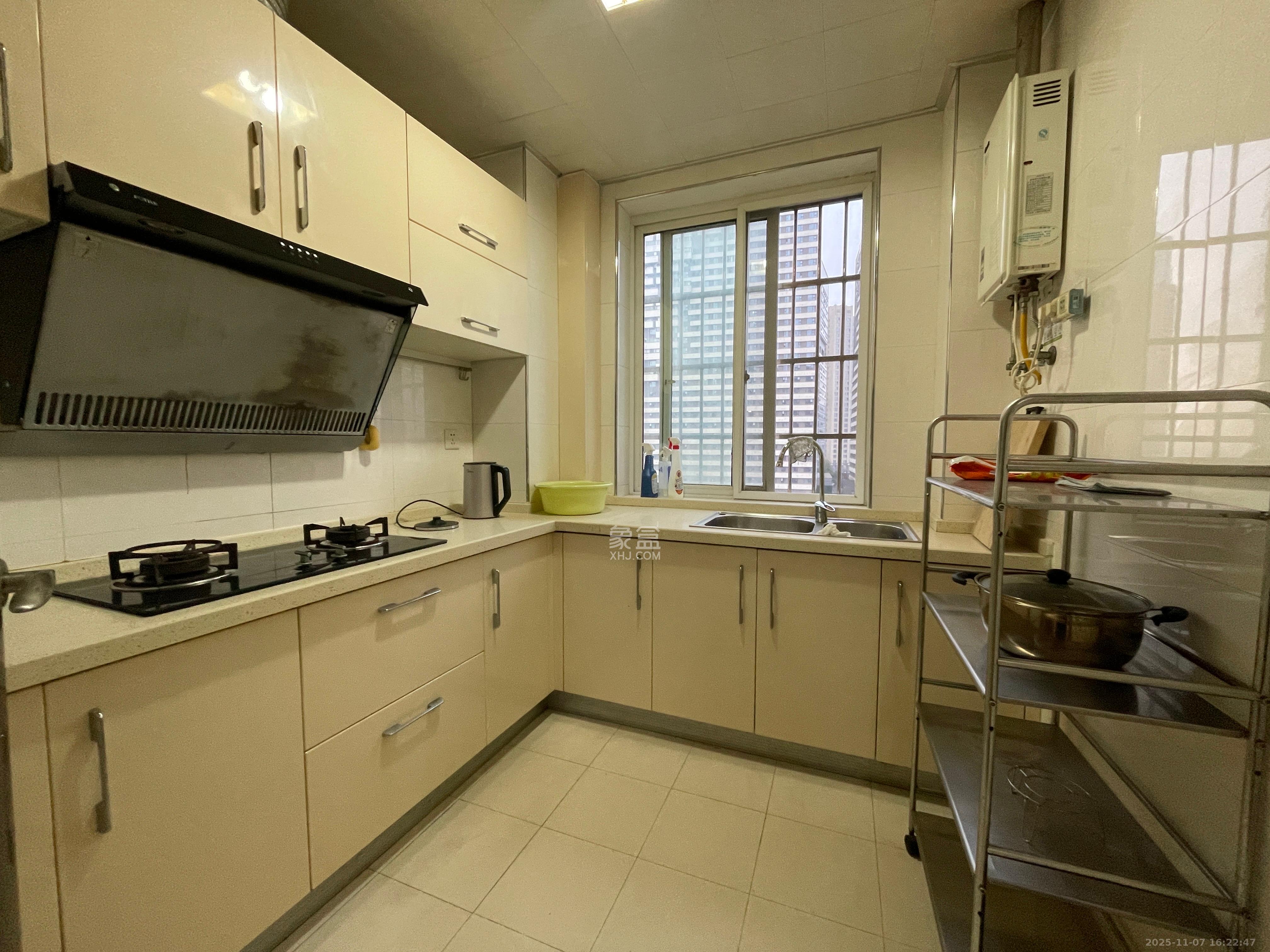 都江新城(都江新苑) 2室1厅1卫 2600.0元/月 都江新城(都江新苑) 2室1厅1卫 2600.0元/月室内图