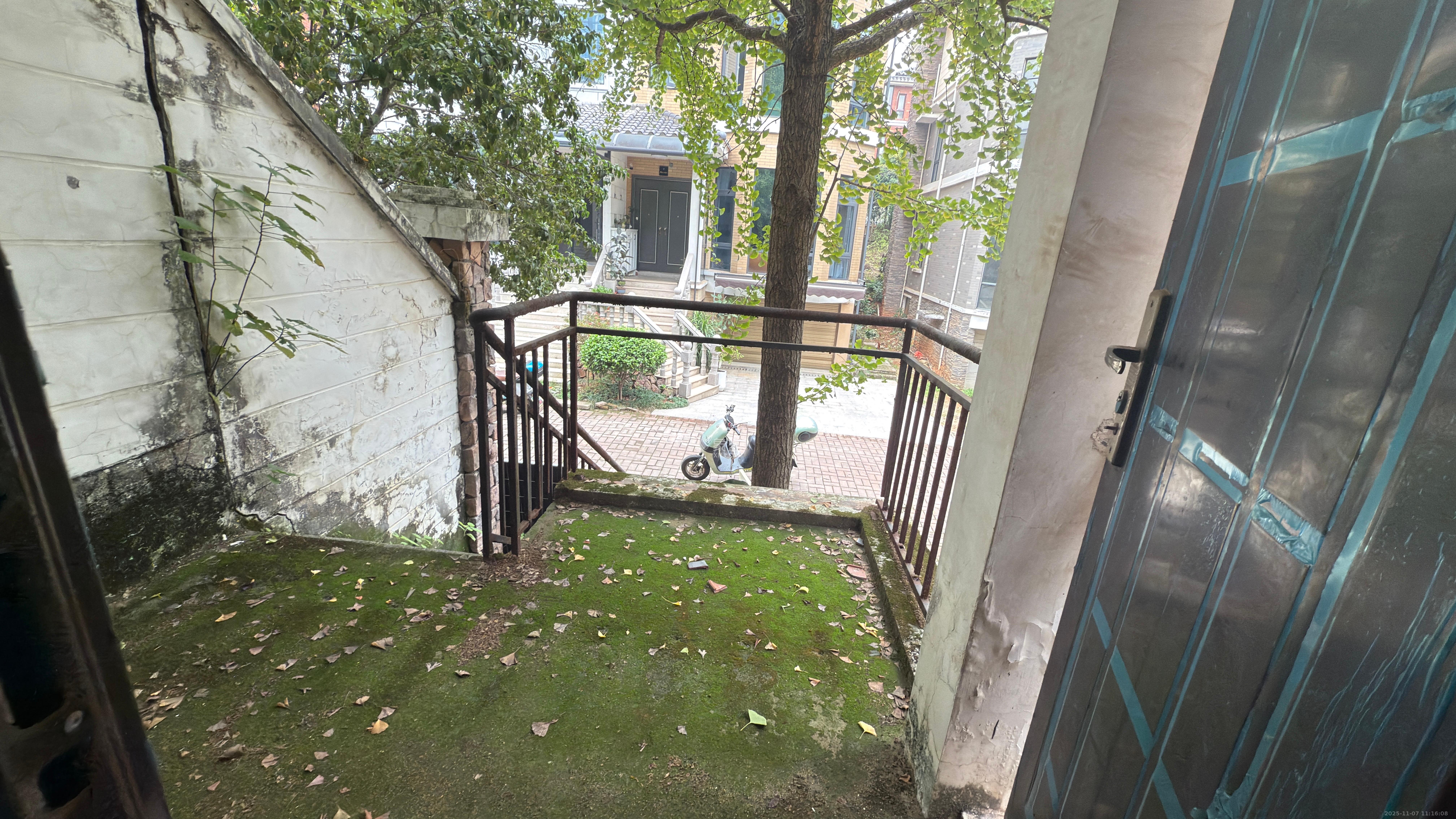 逸墅庄园  1室1厅1卫    150.0万