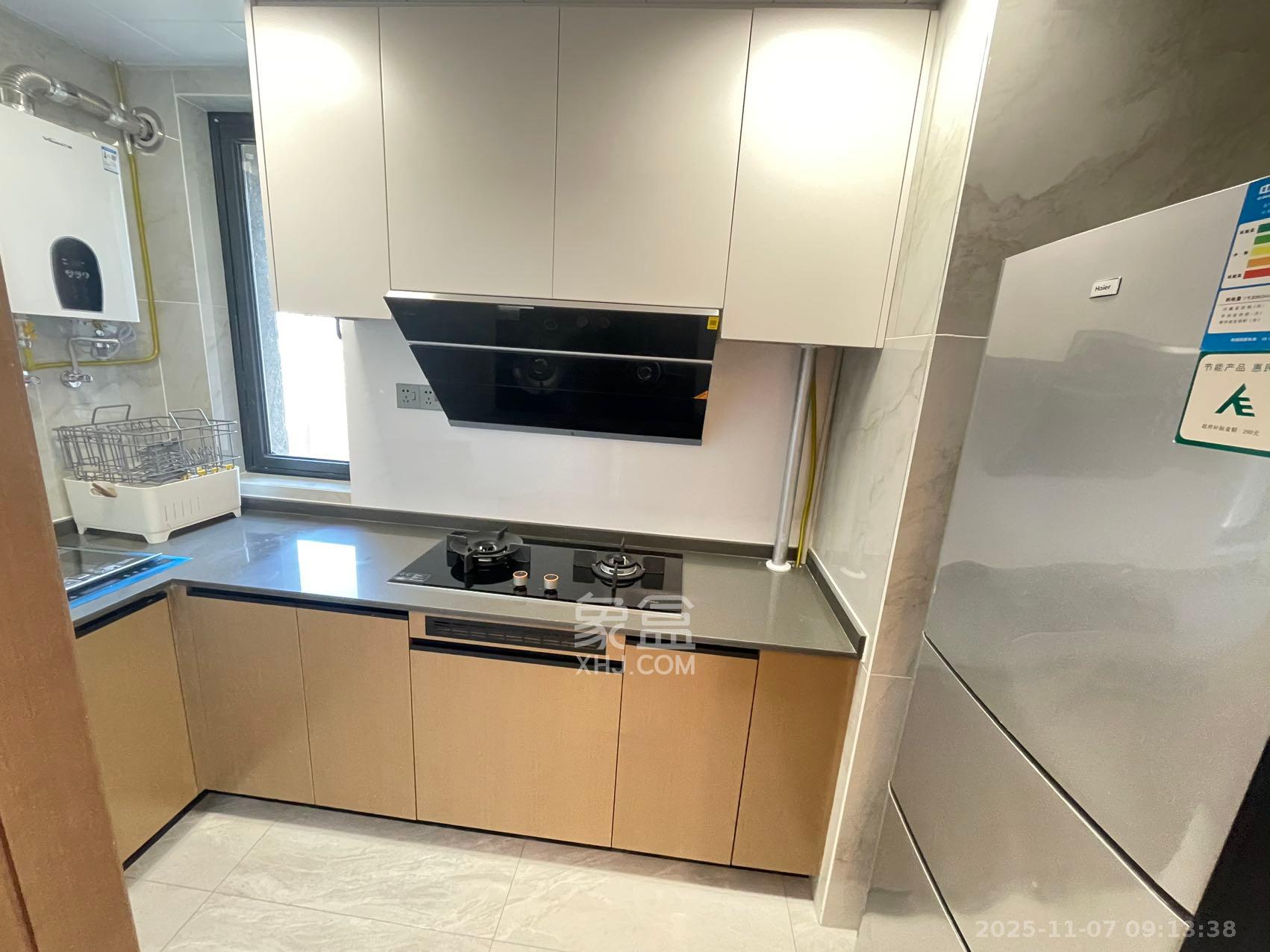 万科魅力之城天阔里  3室2厅2卫    2800.0元/月室内图