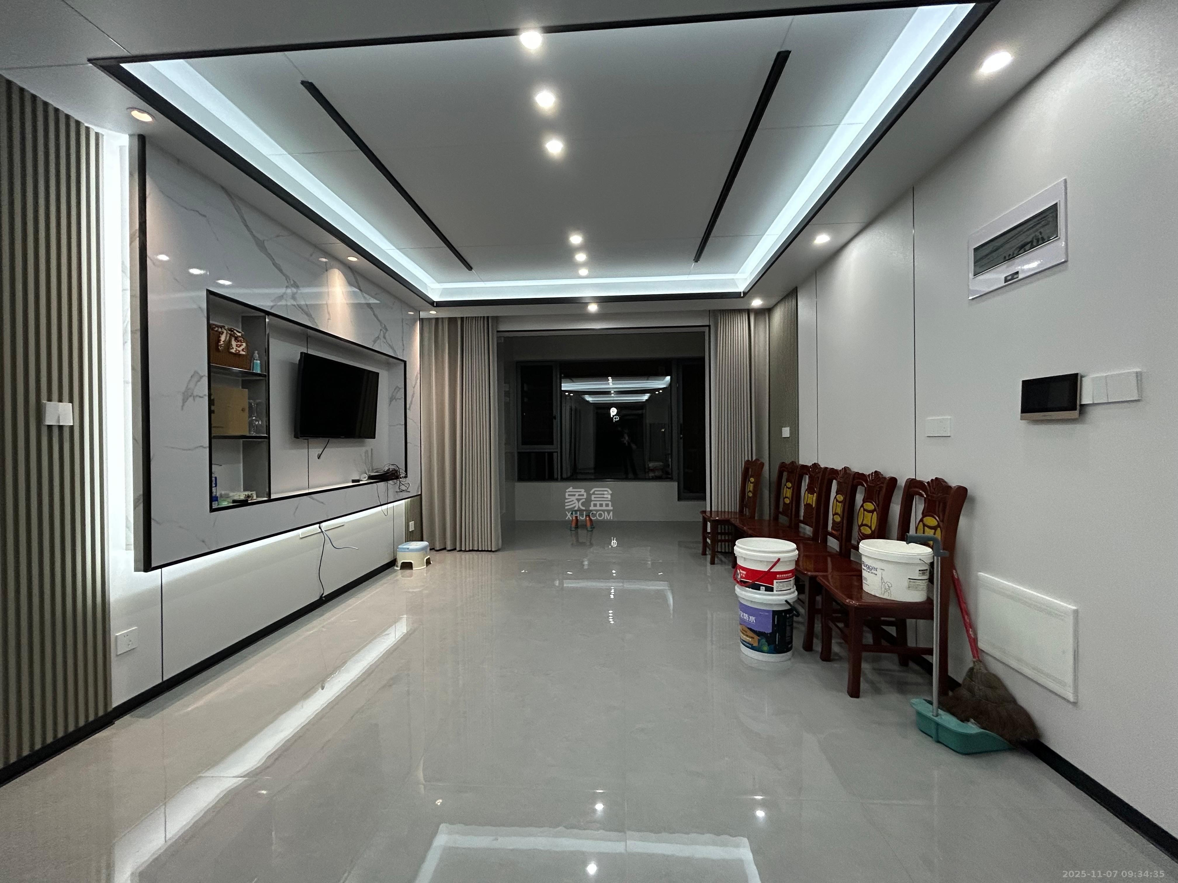 旭辉汇樾城  3室2厅2卫    2800.0元/月