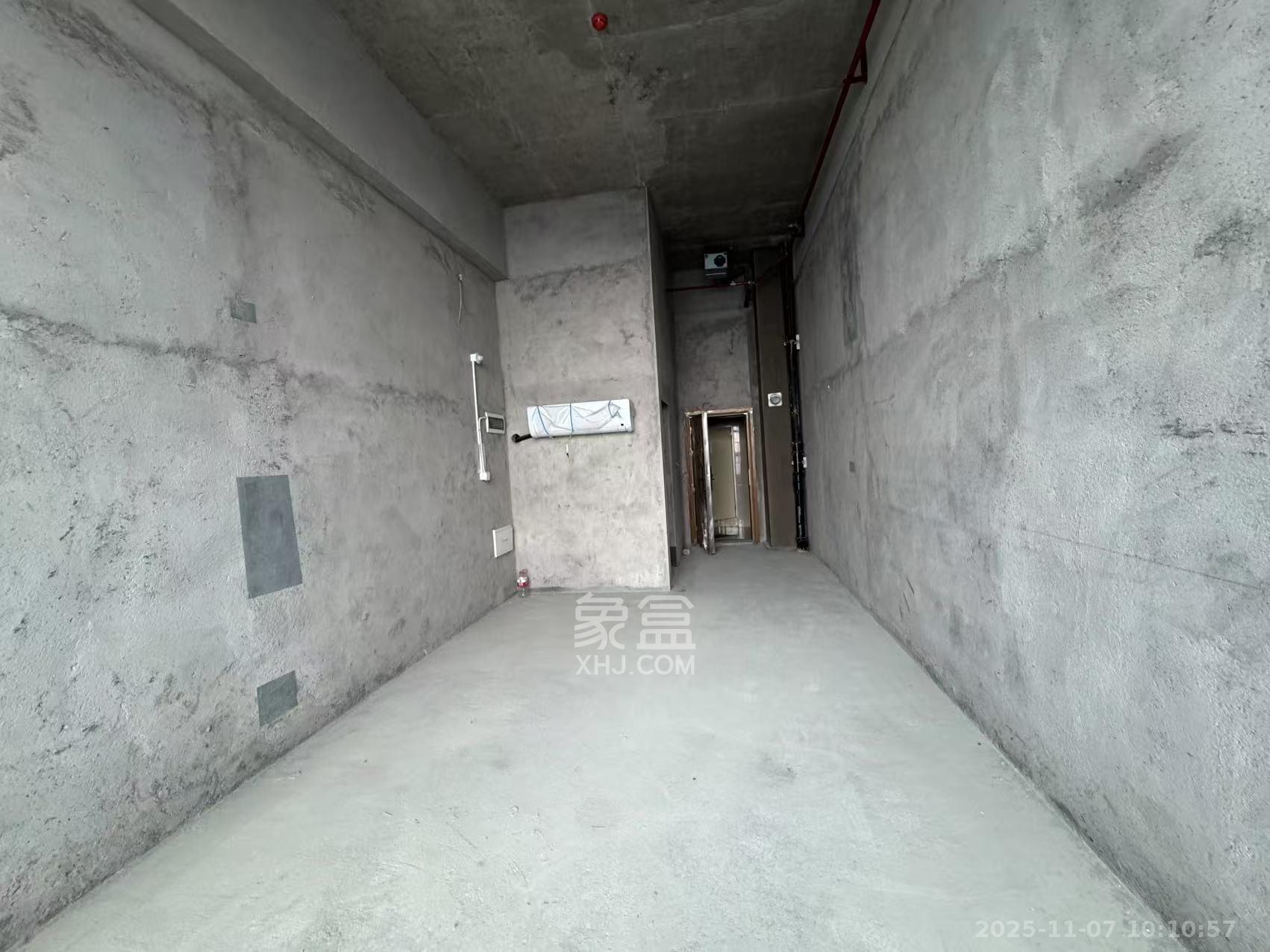 恒大珺悦府  1室1厅1卫    2000.0元/月室内图