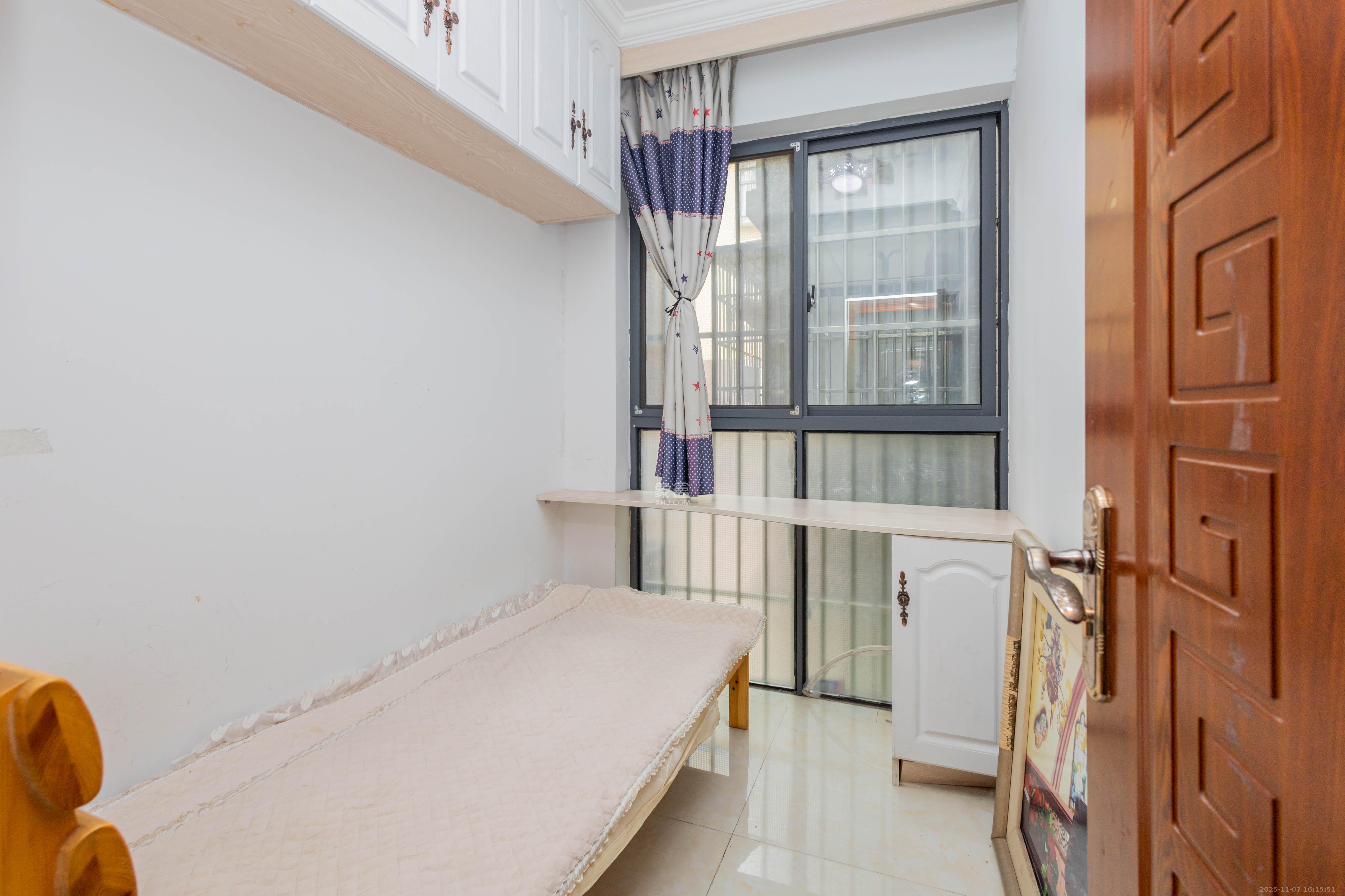 中国铁建国际城二期 3室2厅1卫 48.8万 中国铁建国际城二期 3室2厅1卫 48.8万卧室