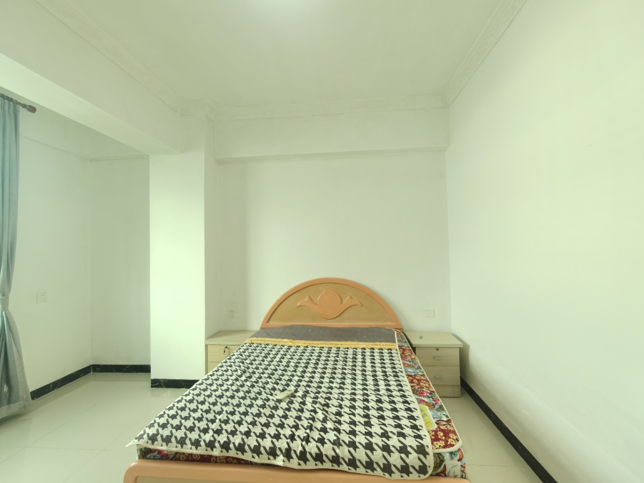 阳光巴洛克广场 3室2厅2卫 2500.0元/月 阳光巴洛克广场 3室2厅2卫 2500.0元/月室内图