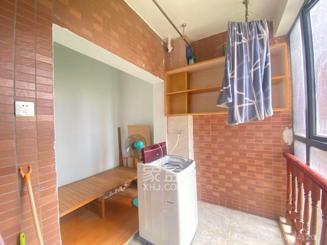 恒生碧水龙庭  2室2厅1卫    1600.0元/月室内图