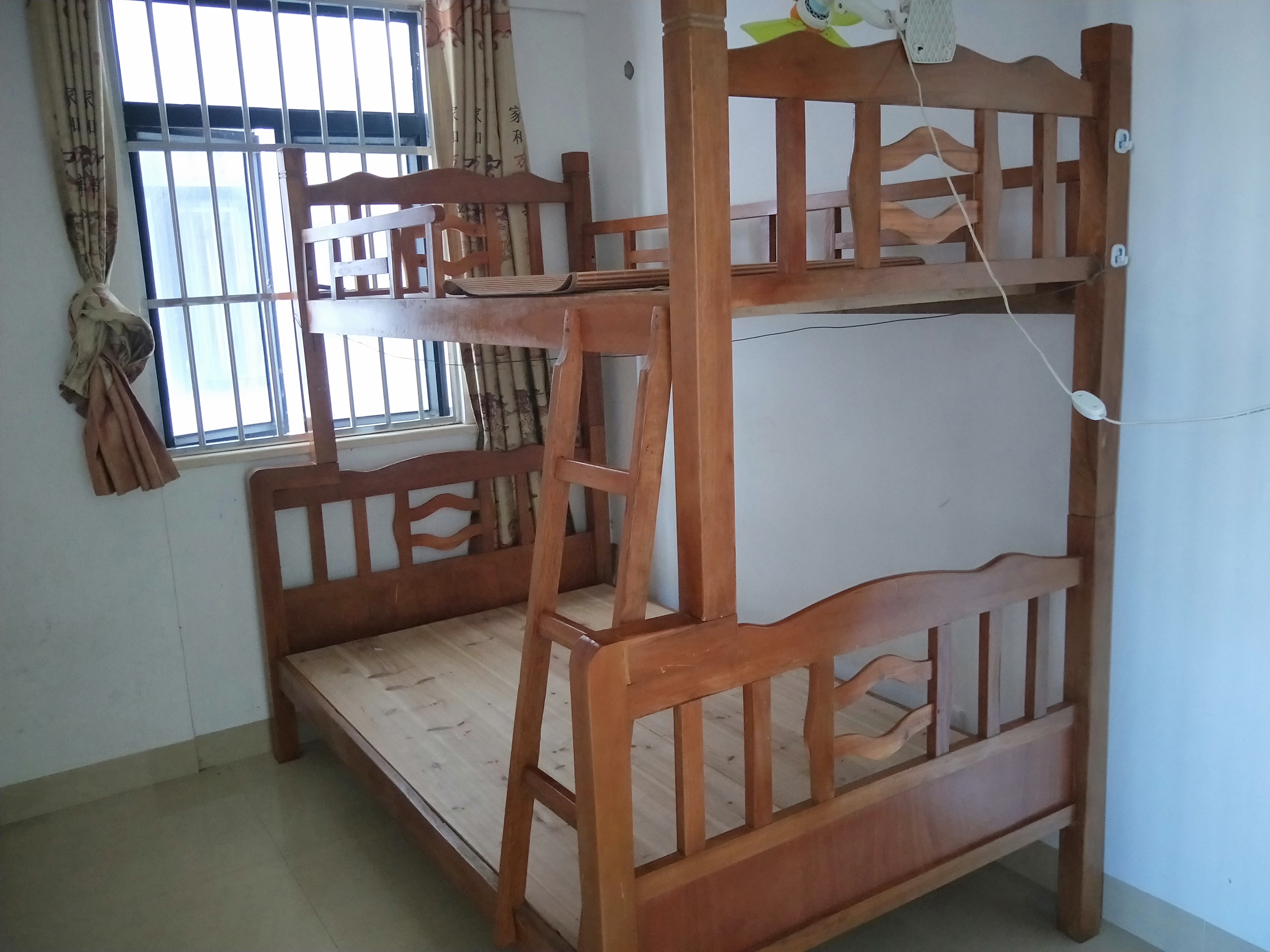 凤翔花园(A区) 2室2厅1卫 1700.0元/月 凤翔花园(A区) 2室2厅1卫 1700.0元/月室内图