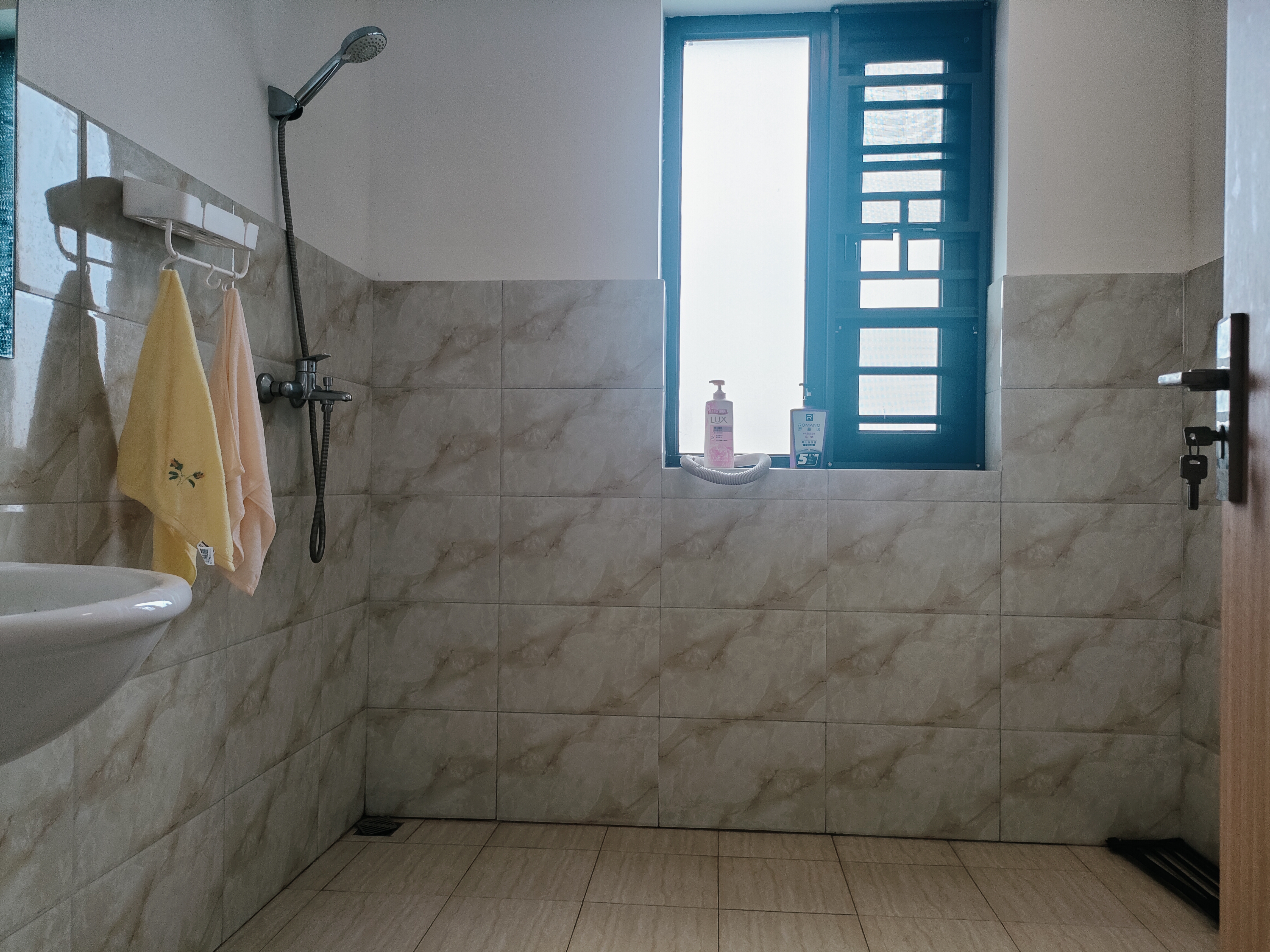 融创海口一号  3室2厅1卫    3600.0元/月室内图