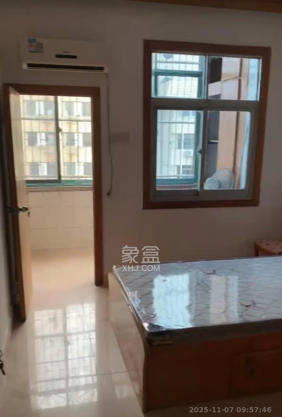 火车站邮政局宿舍  3室2厅1卫    1600.0元/月室内图