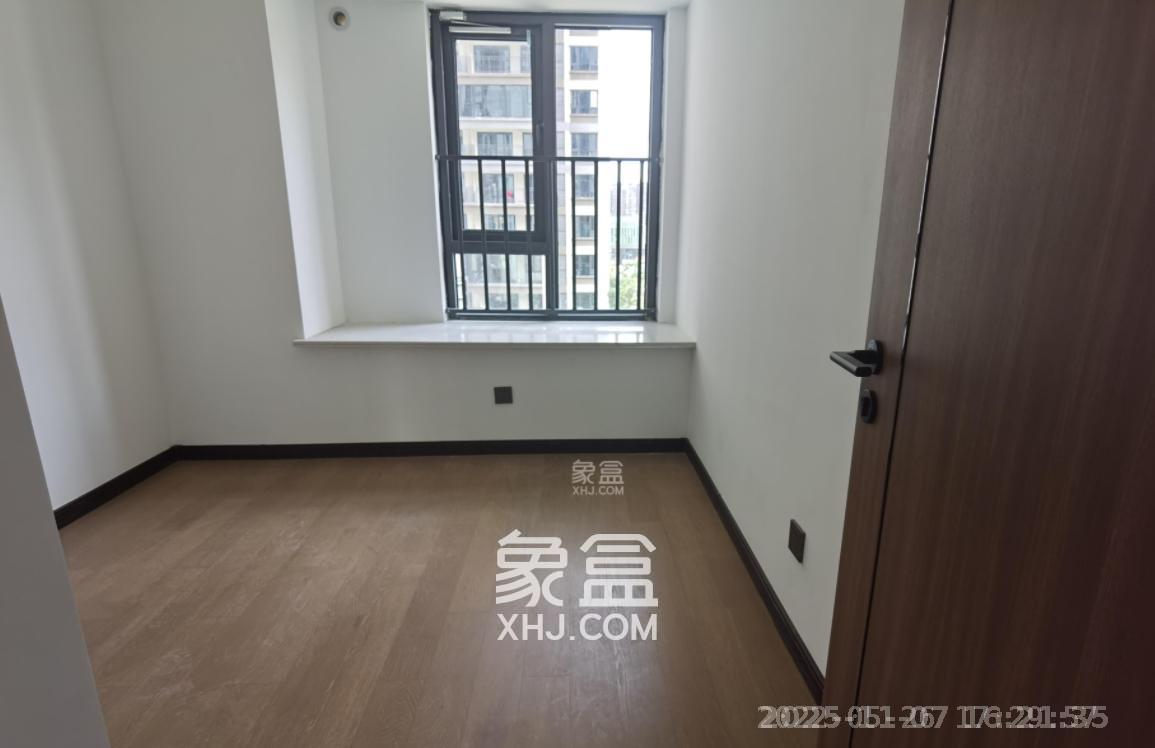 卓越中寰 3室2厅2卫 4200.0元/月 卓越中寰 3室2厅2卫 4200.0元/月室内图