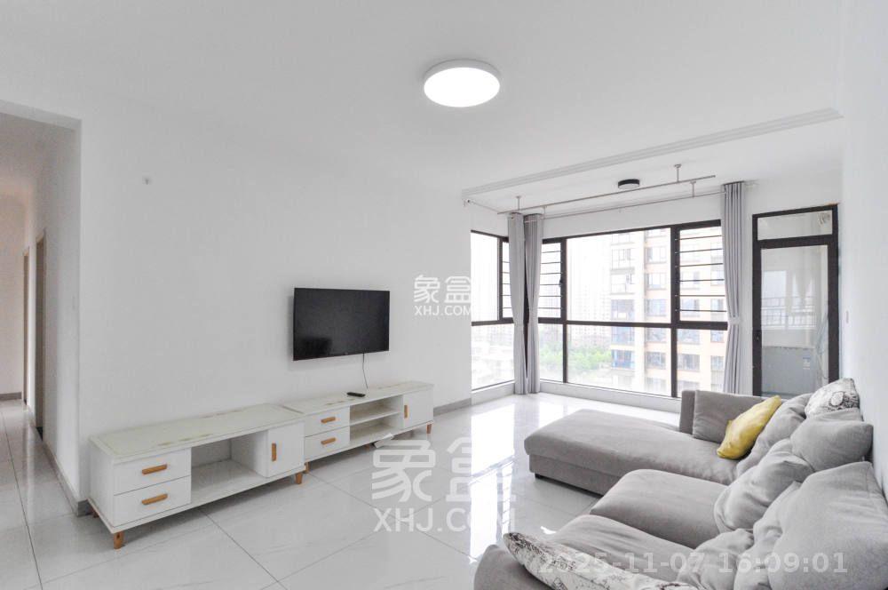 梅溪湖金茂悦（金悦雅苑）  4室2厅2卫    3300.0元/月