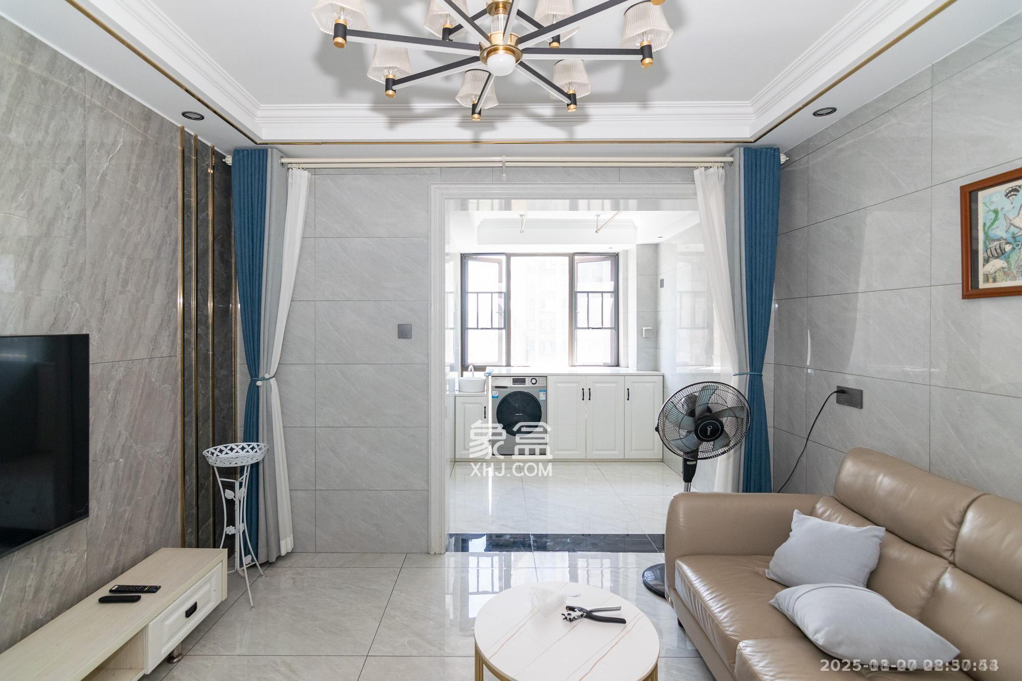 金地三千府（金地湖山樾、金地自在城）  3室2厅1卫    2000.0元/月