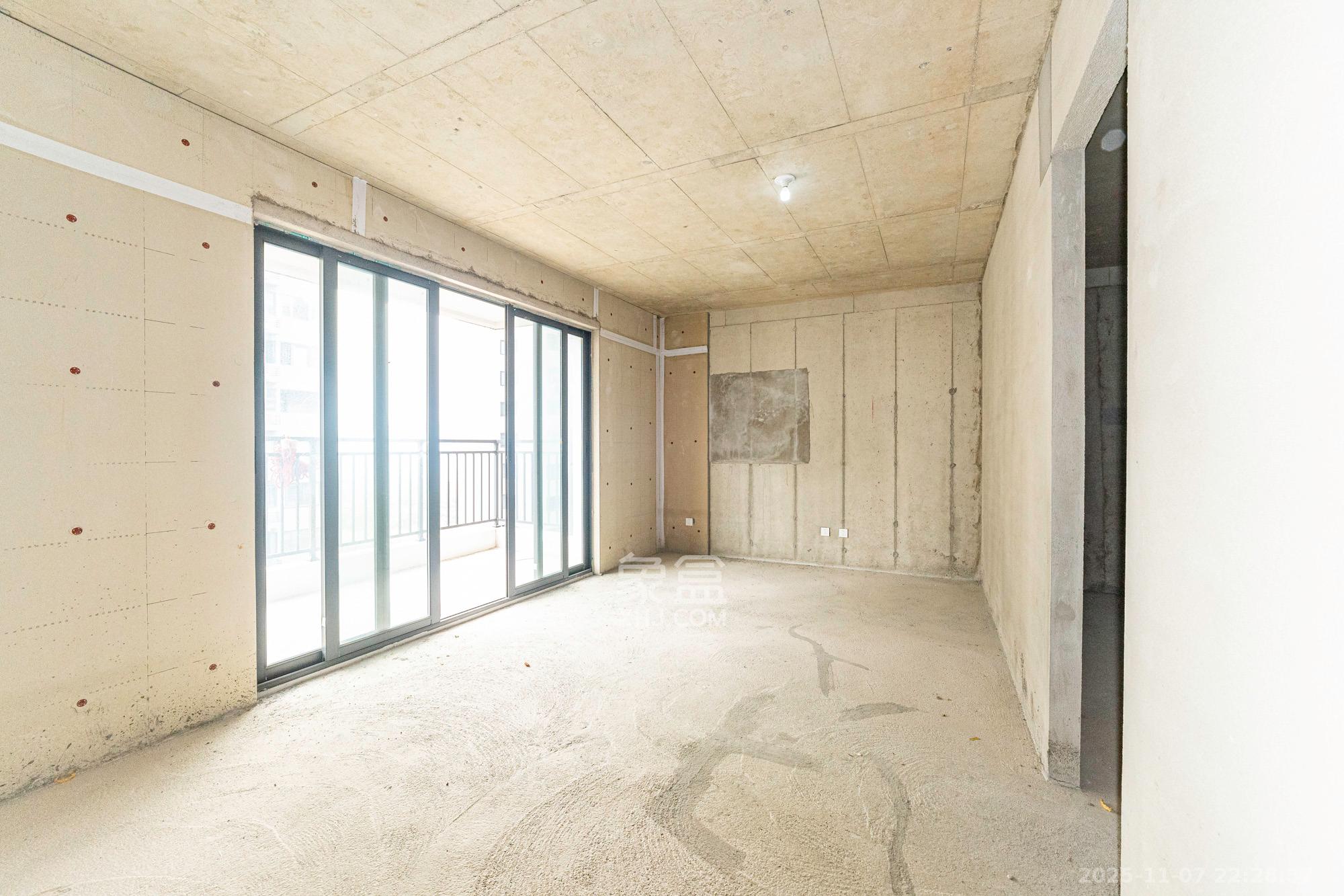 和顺府 5室2厅3卫 138.0万 和顺府 5室2厅3卫 138.0万卧室