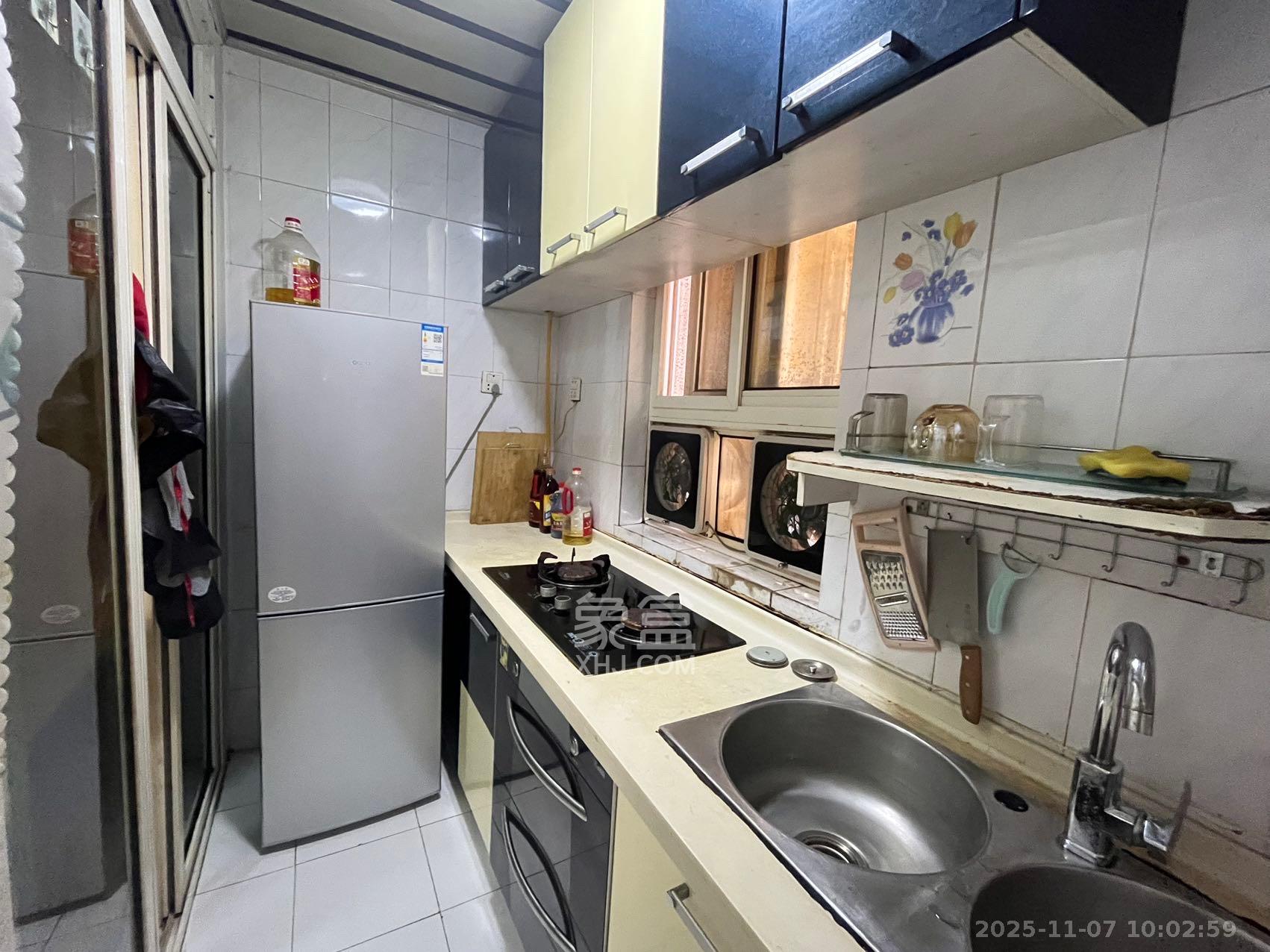 御景龙城  1室1厅1卫    1300.0元/月室内图