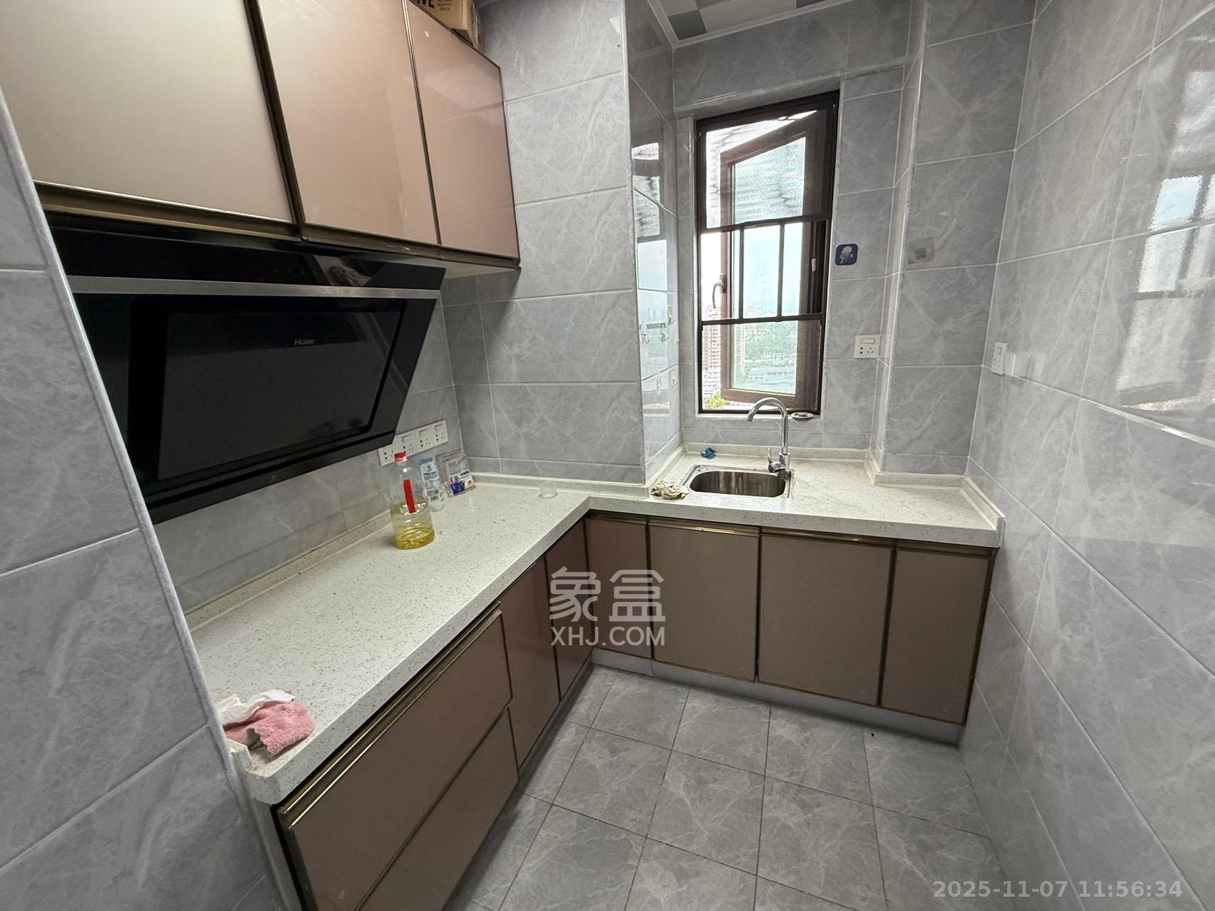 金科时代中心  2室1厅1卫    1600.0元/月室内图