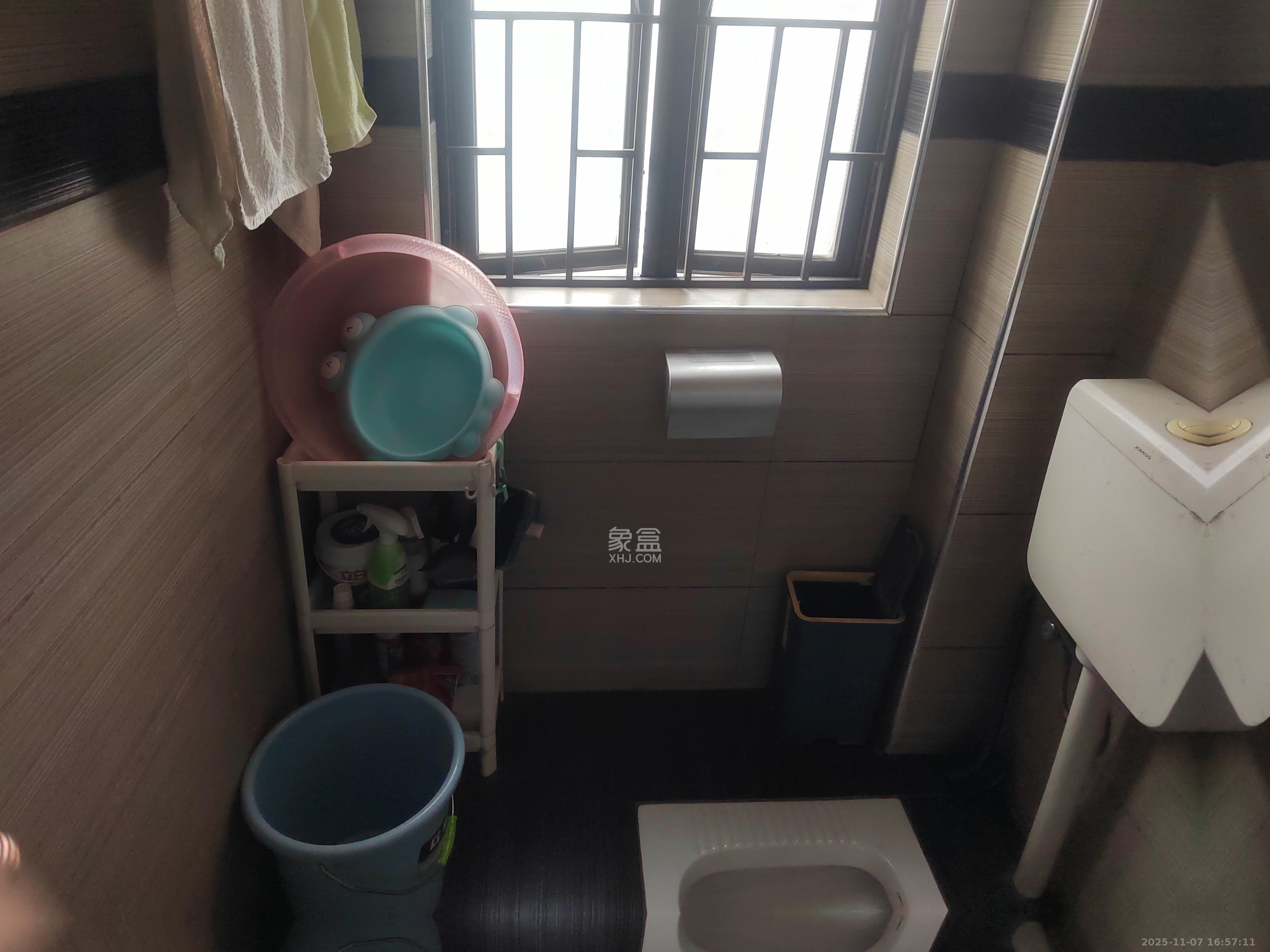 七里香榭  3室2厅2卫    2600.0元/月室内图