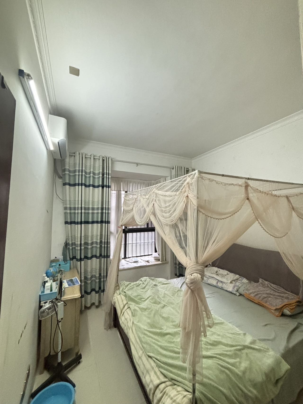 美兰新苑小区 3室2厅1卫 140.0万 美兰新苑小区 3室2厅1卫 140.0万客厅