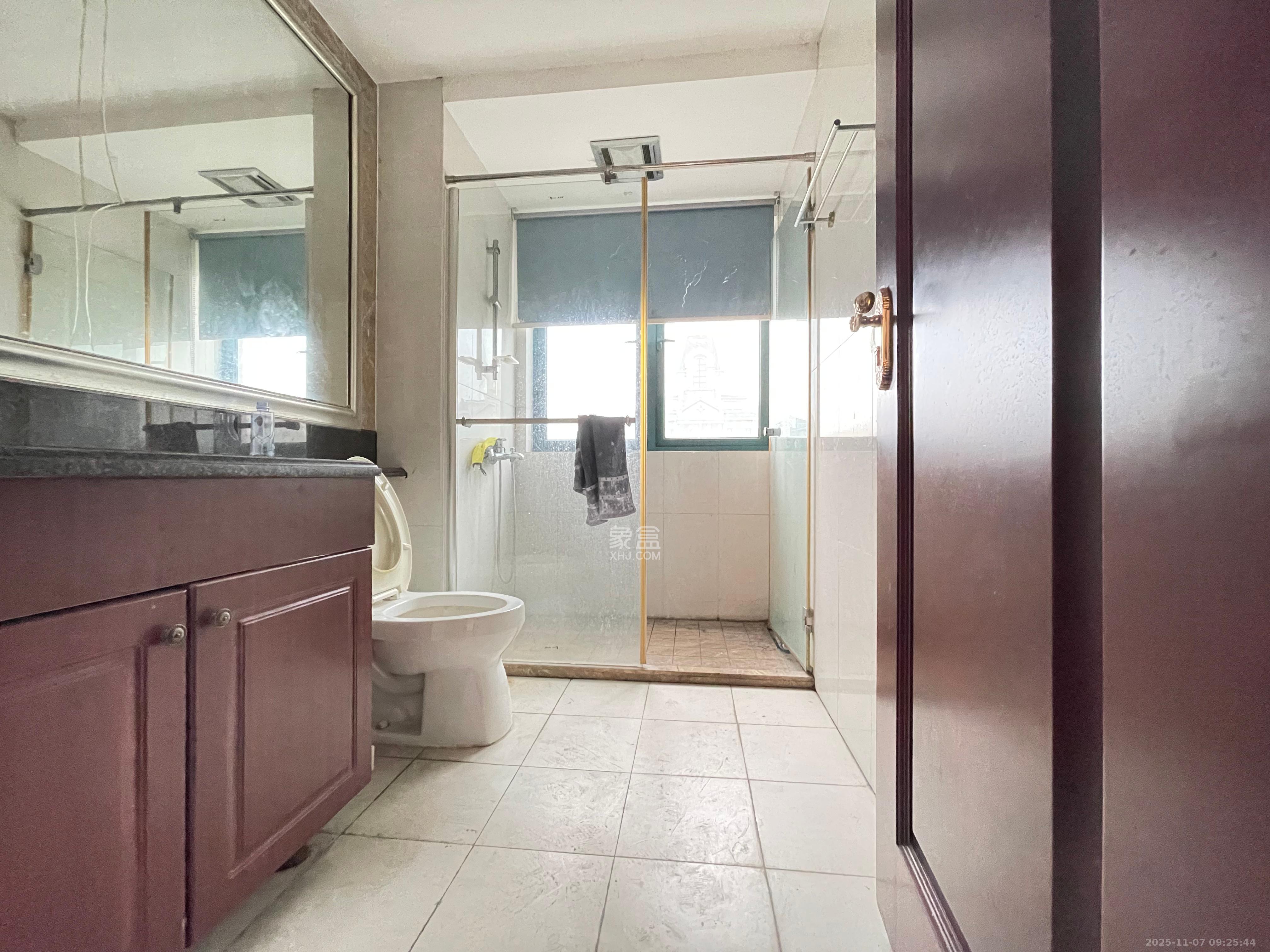 恒大名都 5室2厅4卫 3800.0元/月 恒大名都 5室2厅4卫 3800.0元/月室内图