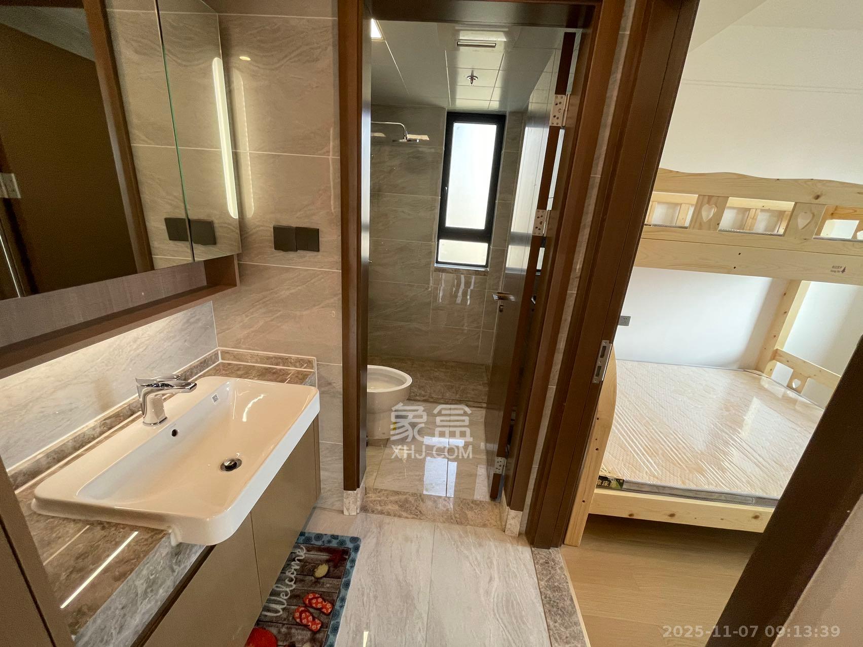 万科魅力之城天阔里  3室2厅2卫    2800.0元/月室内图