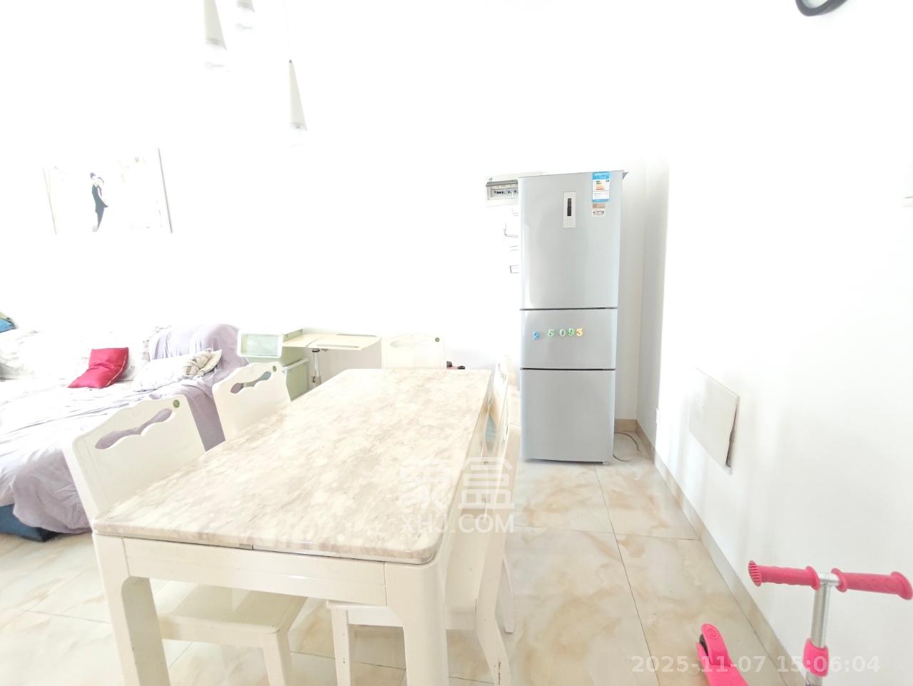 澳海澜庭 2室2厅1卫 1500.0元/月 澳海澜庭 2室2厅1卫 1500.0元/月室内图