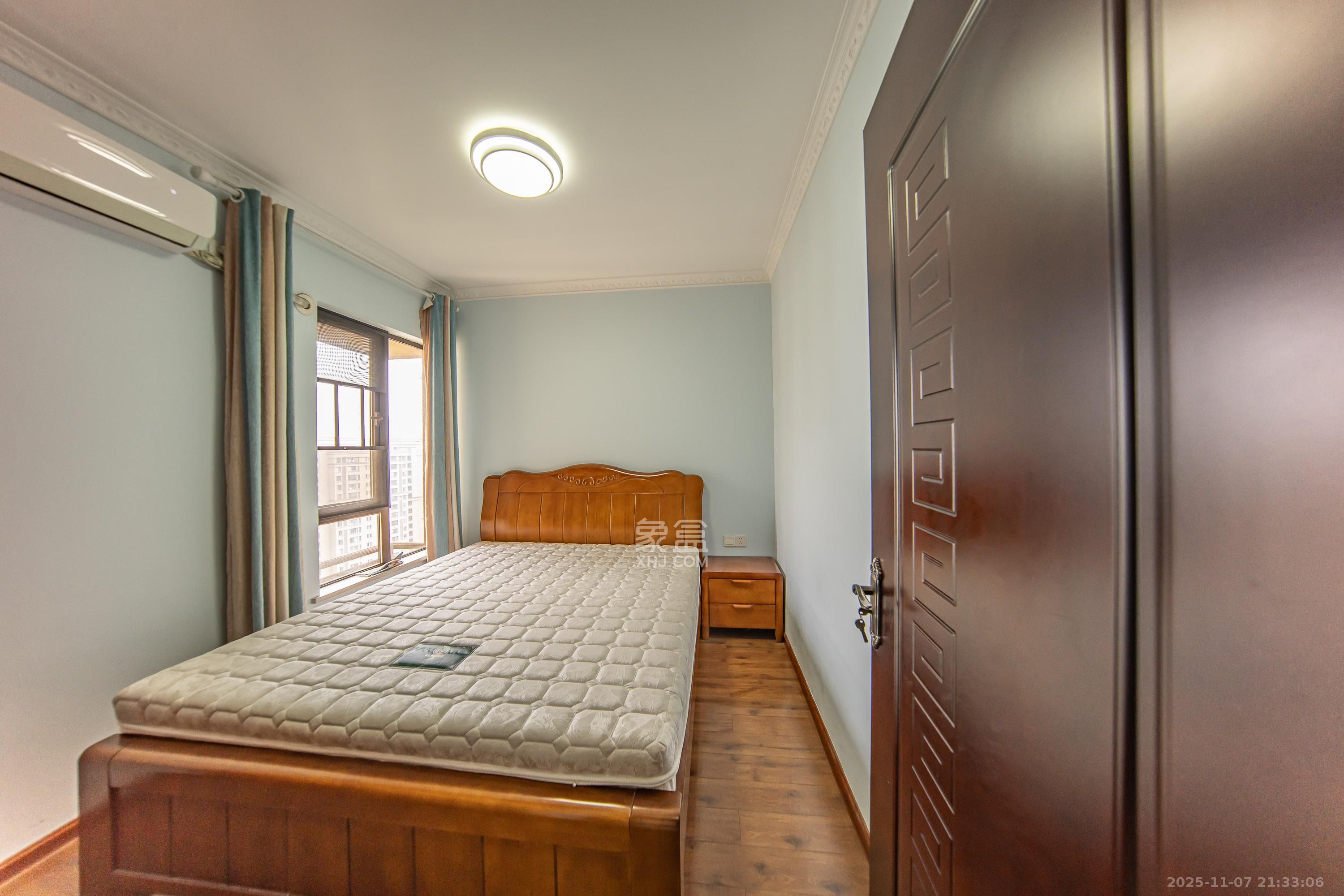 华润橡树湾 3室2厅1卫 69.8万 华润橡树湾 3室2厅1卫 69.8万卧室