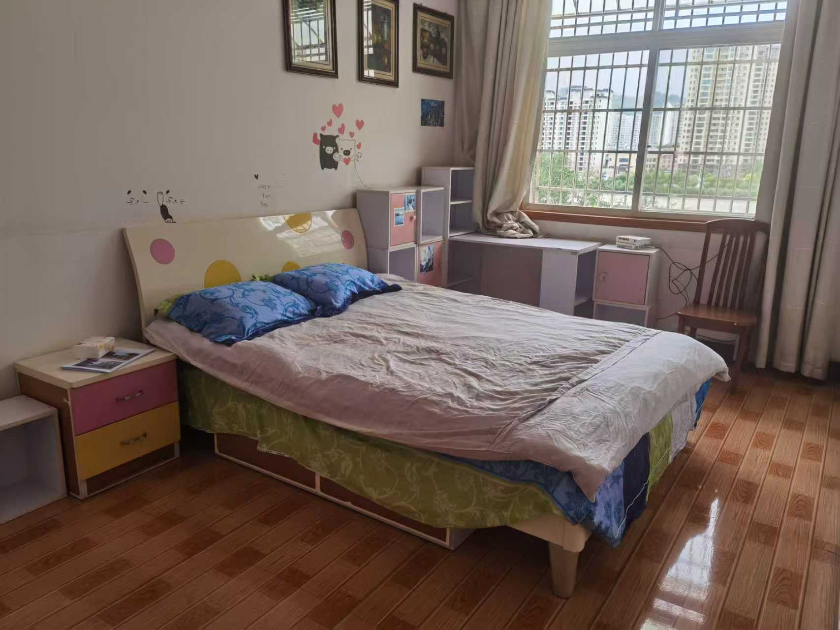 五金建材市场二期 5室2厅2卫 1800.0元/月 五金建材市场二期 5室2厅2卫 1800.0元/月室内图