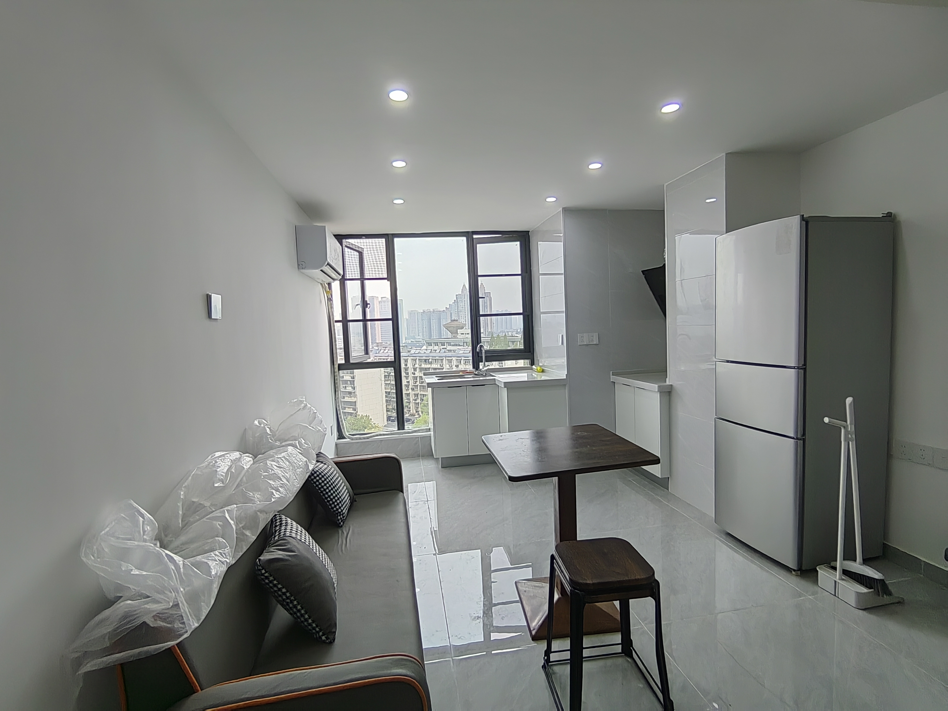 卓越伊景苑  2室1厅1卫    1500.0元/月户型图