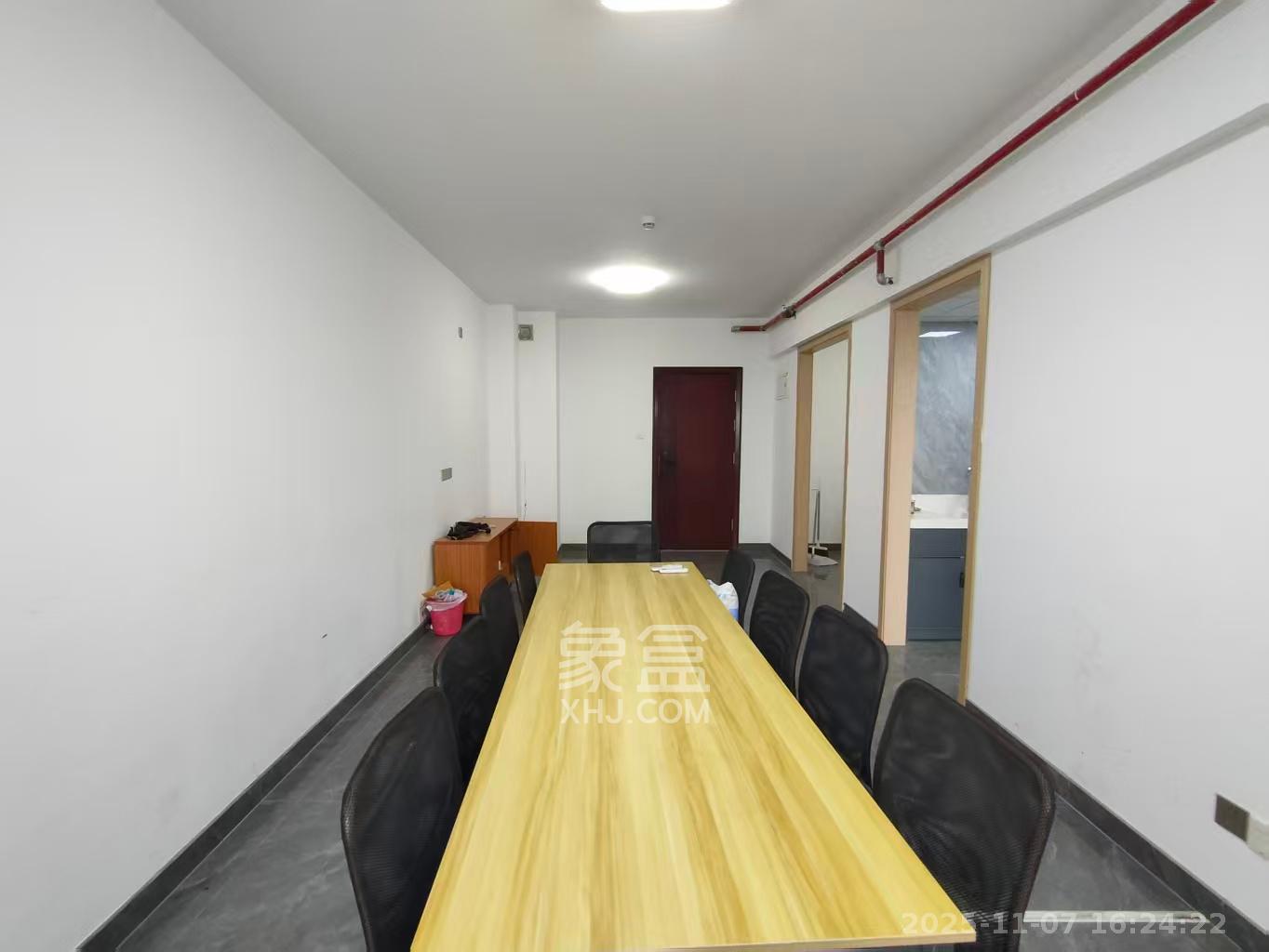 碧桂园城市之光  2室1厅1卫    2600.0元/月