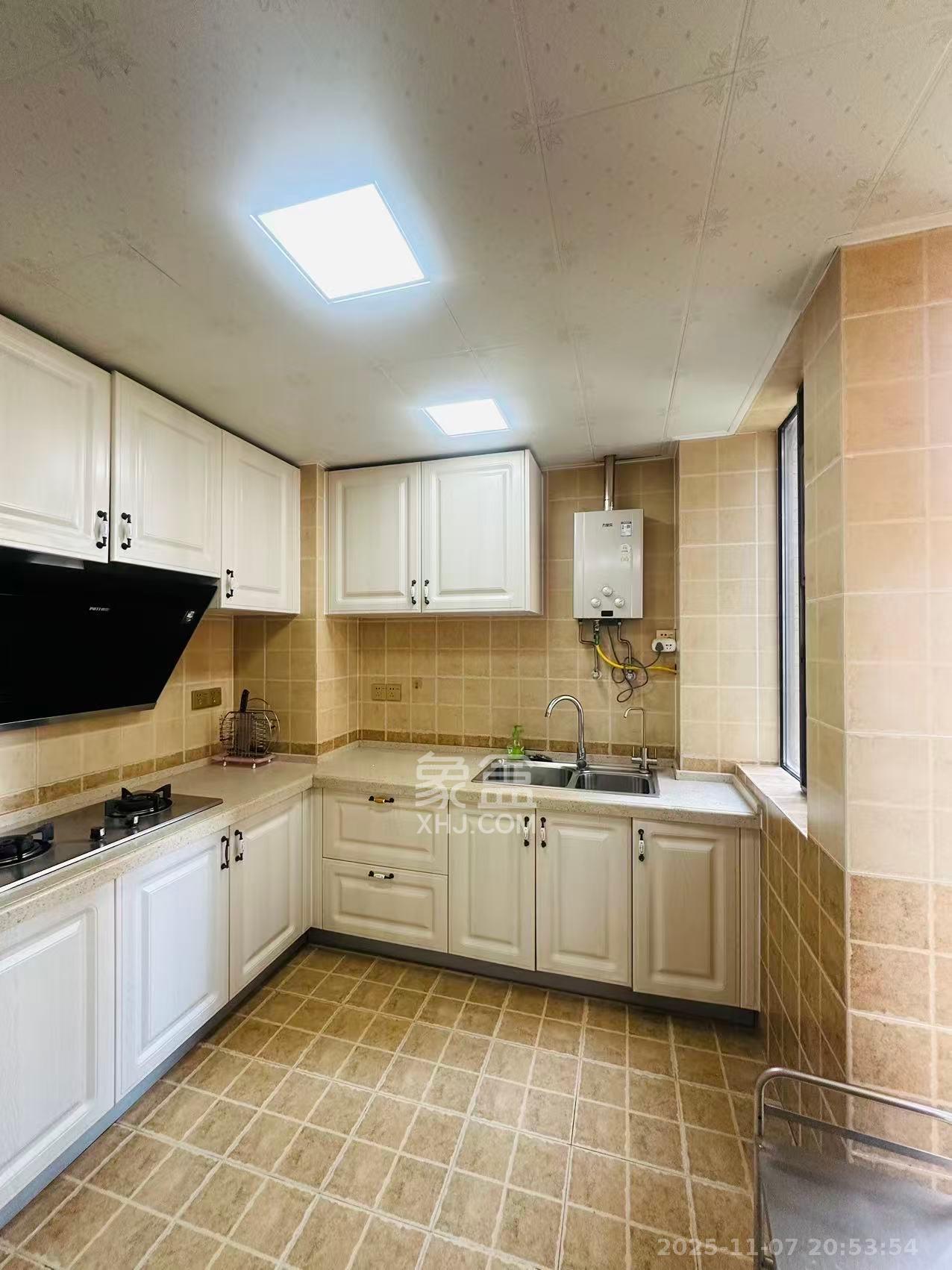 凯特梅溪紫郡 4室2厅2卫 2800.0元/月 凯特梅溪紫郡 4室2厅2卫 2800.0元/月室内图