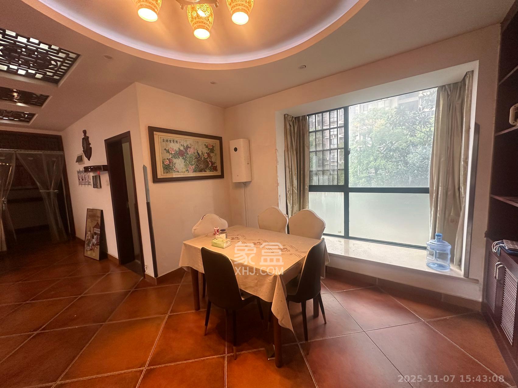 湘江世纪城临江苑 4室2厅2卫 3700.0元/月 湘江世纪城临江苑 4室2厅2卫 3700.0元/月室内图