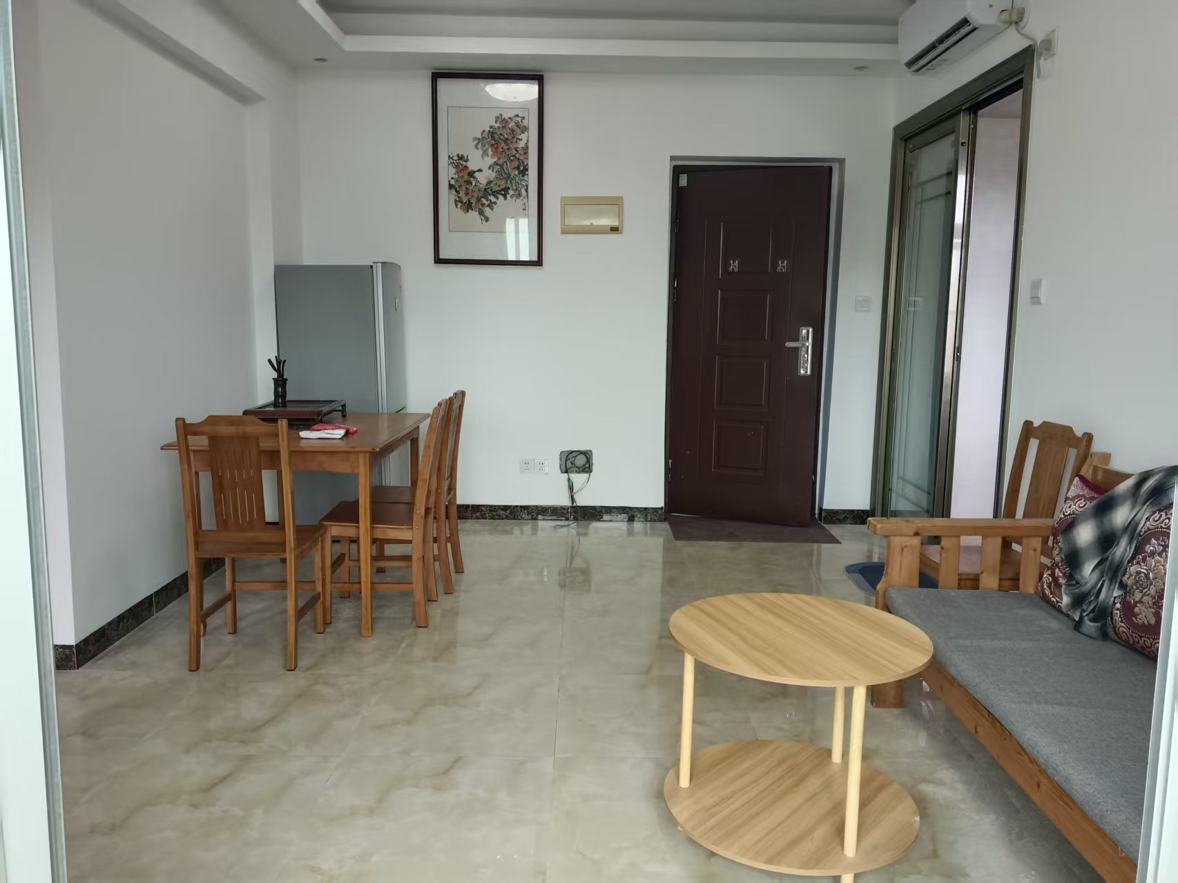 福秀小区 2室2厅1卫 2000.0元/月 福秀小区 2室2厅1卫 2000.0元/月室内图