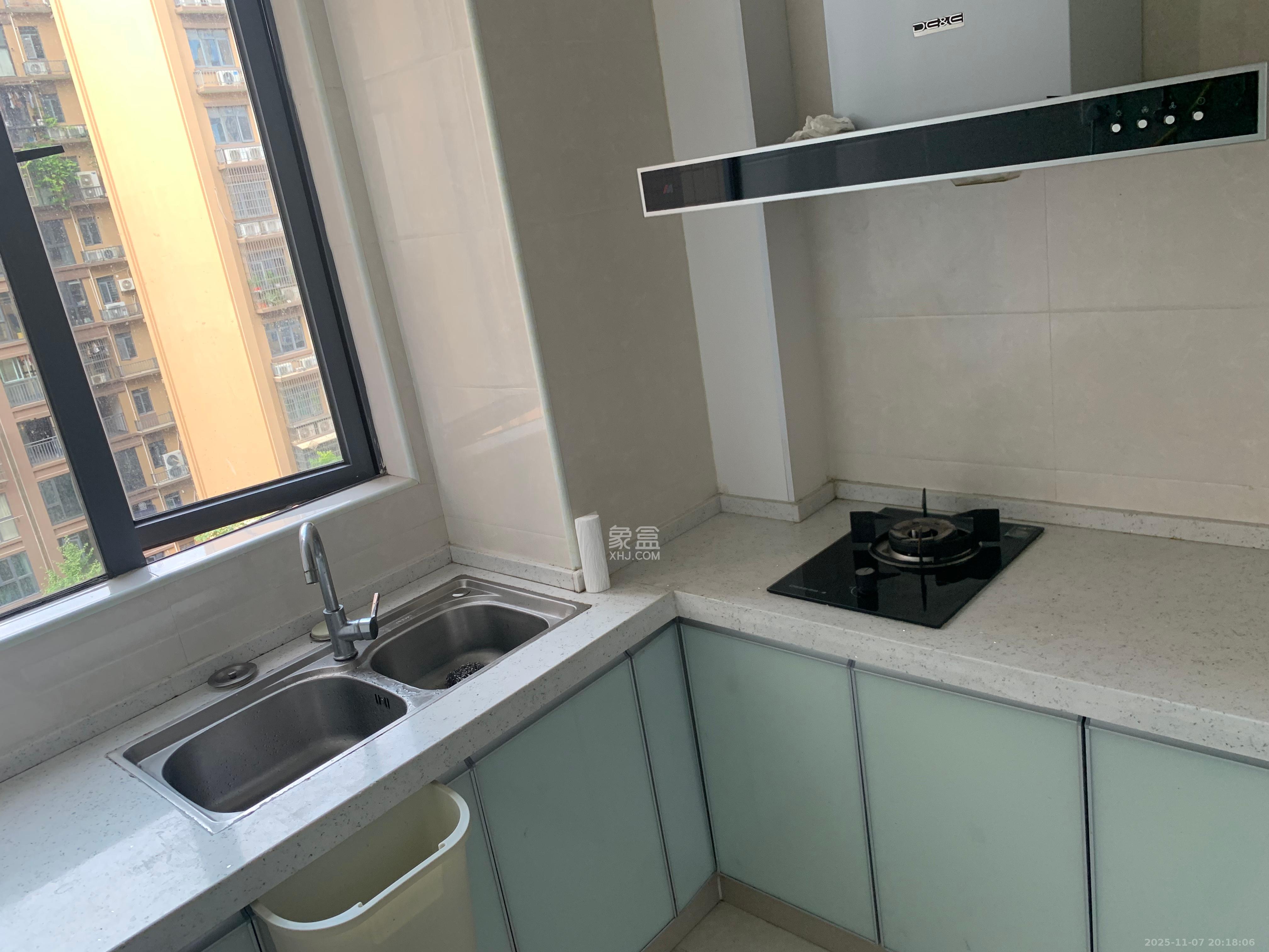 中南壹号院 1室1厅1卫 1850.0元/月 中南壹号院 1室1厅1卫 1850.0元/月室内图